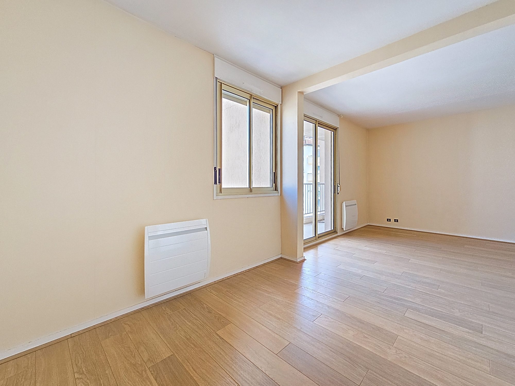 Grand T3/T4 entre le Place du 30 Octobre et le CHU Dijon 21000