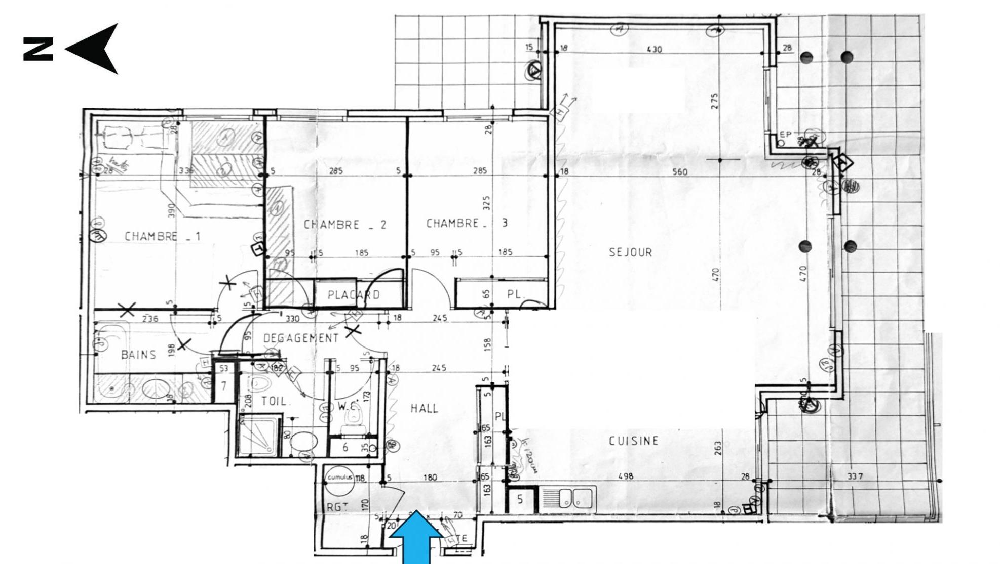 REZ DE JARDIN - T5 de plain pied de 116 m² - terrain privé de 400 m² piscinable. Caluire-et-Cuire 69300