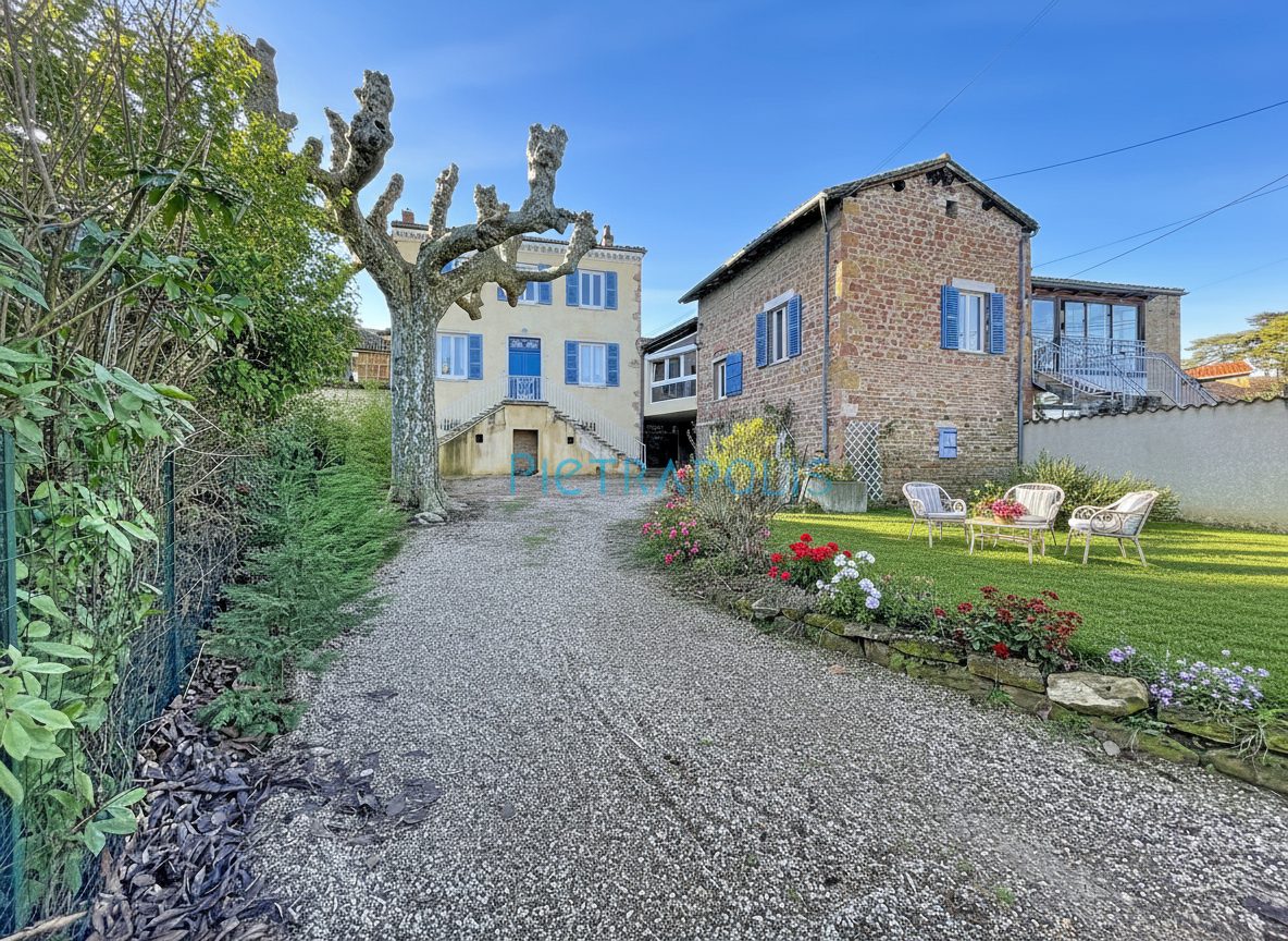 BLACE MAISON ANCIENNE 225 M2 HAB 5 CHAMBRES + BUREAU