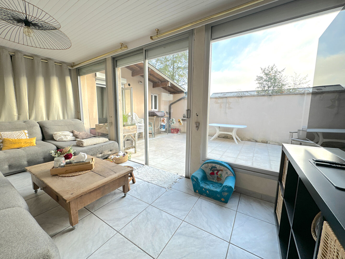 Maison de ville à Lons Le Saunier/ 6 pièces/4 chambres/163.24 m²