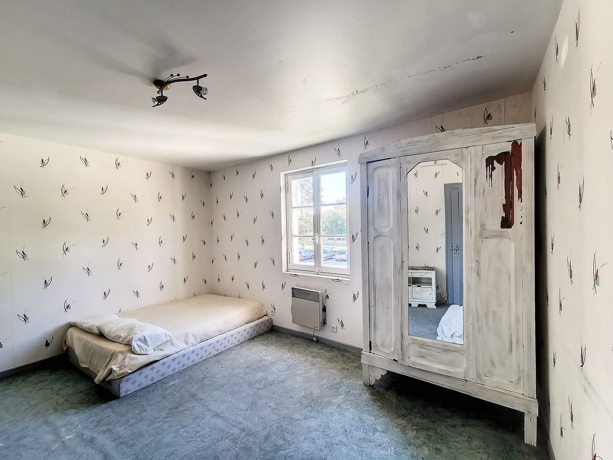 Fonds de commerce - 350 m² - Le Montsaugeonnais (52190)