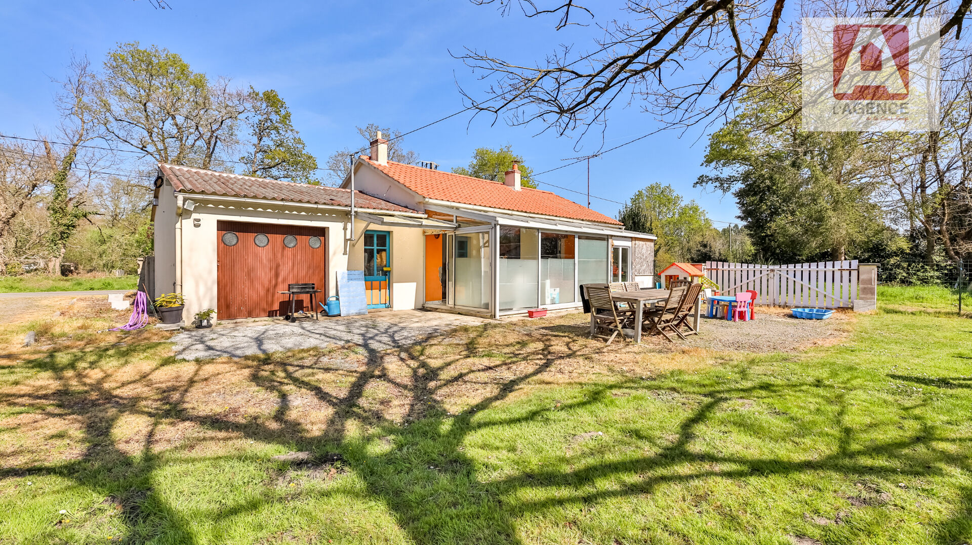 Maison Notre-dame-de-riez, 2 chambres, 3800 m² de terrain.