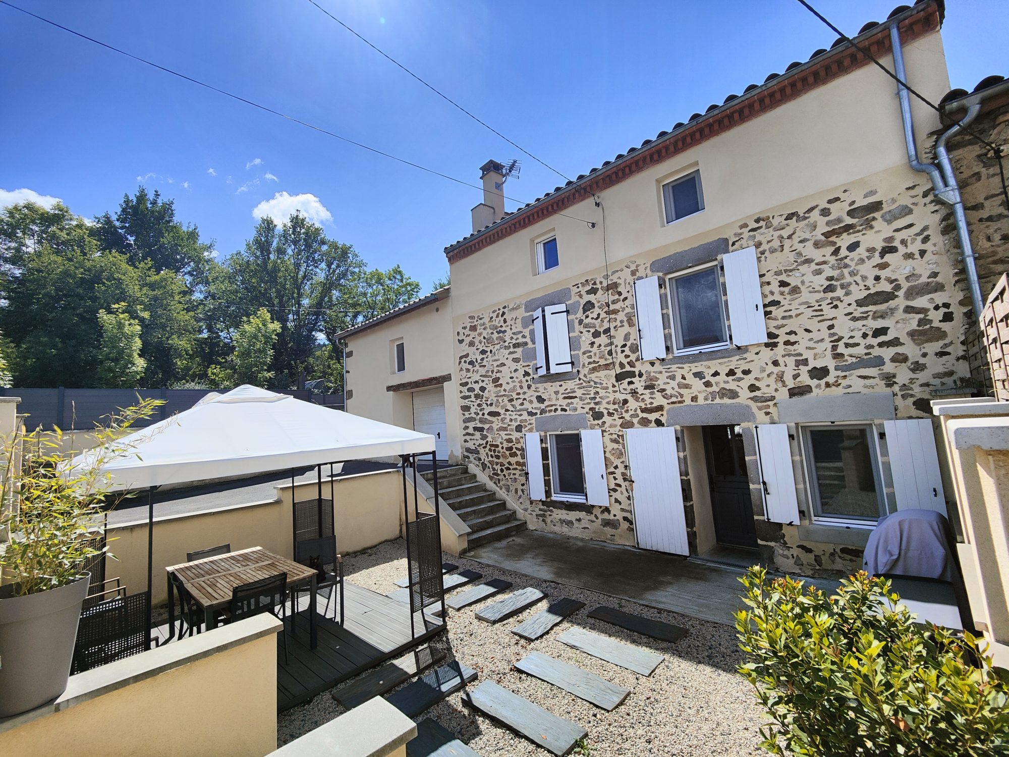 Maison - 4 pièces - 97 m² - Chanteuges (43300)