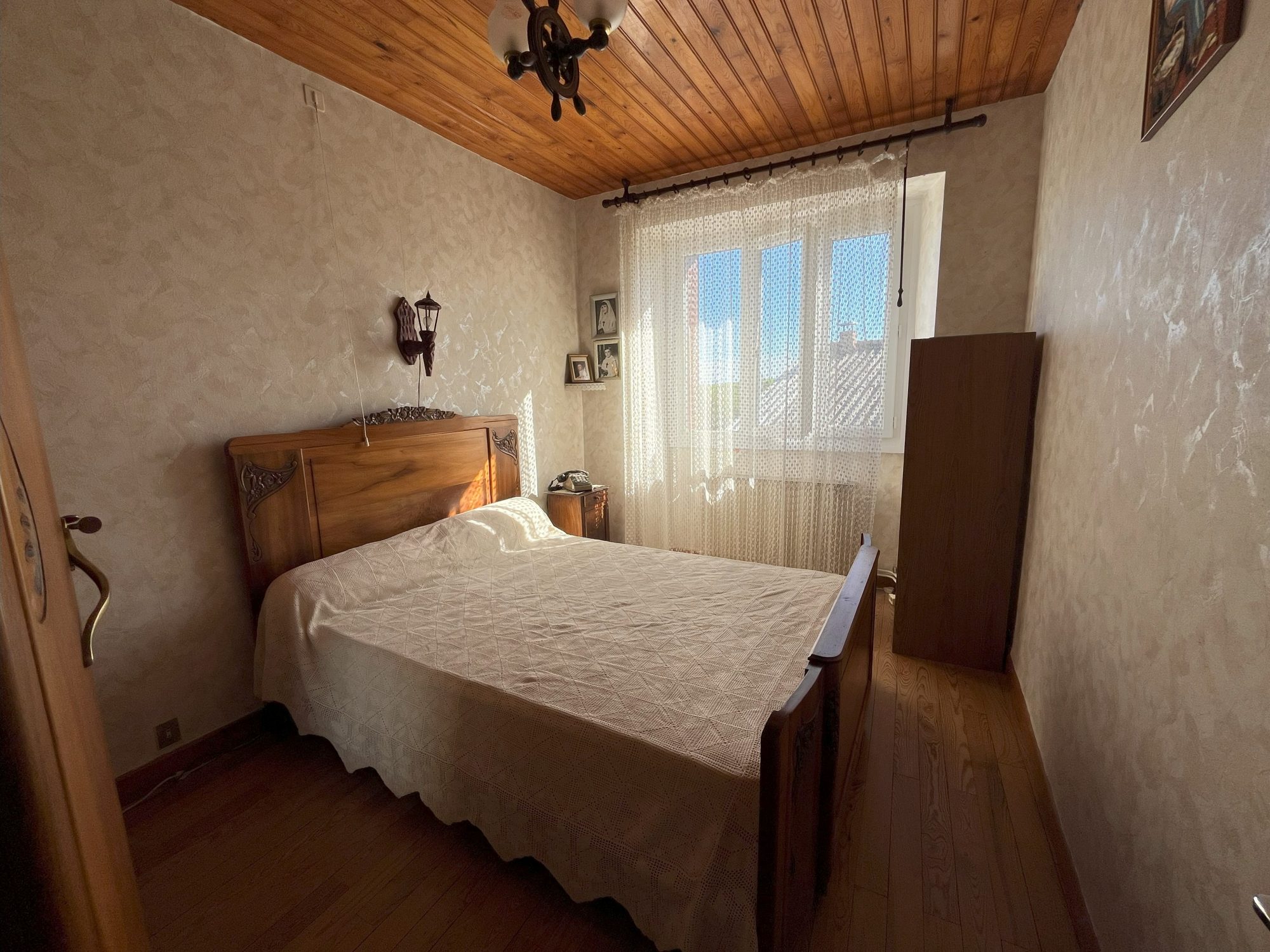 Maison ancienne avec dépendances Champétières 63600