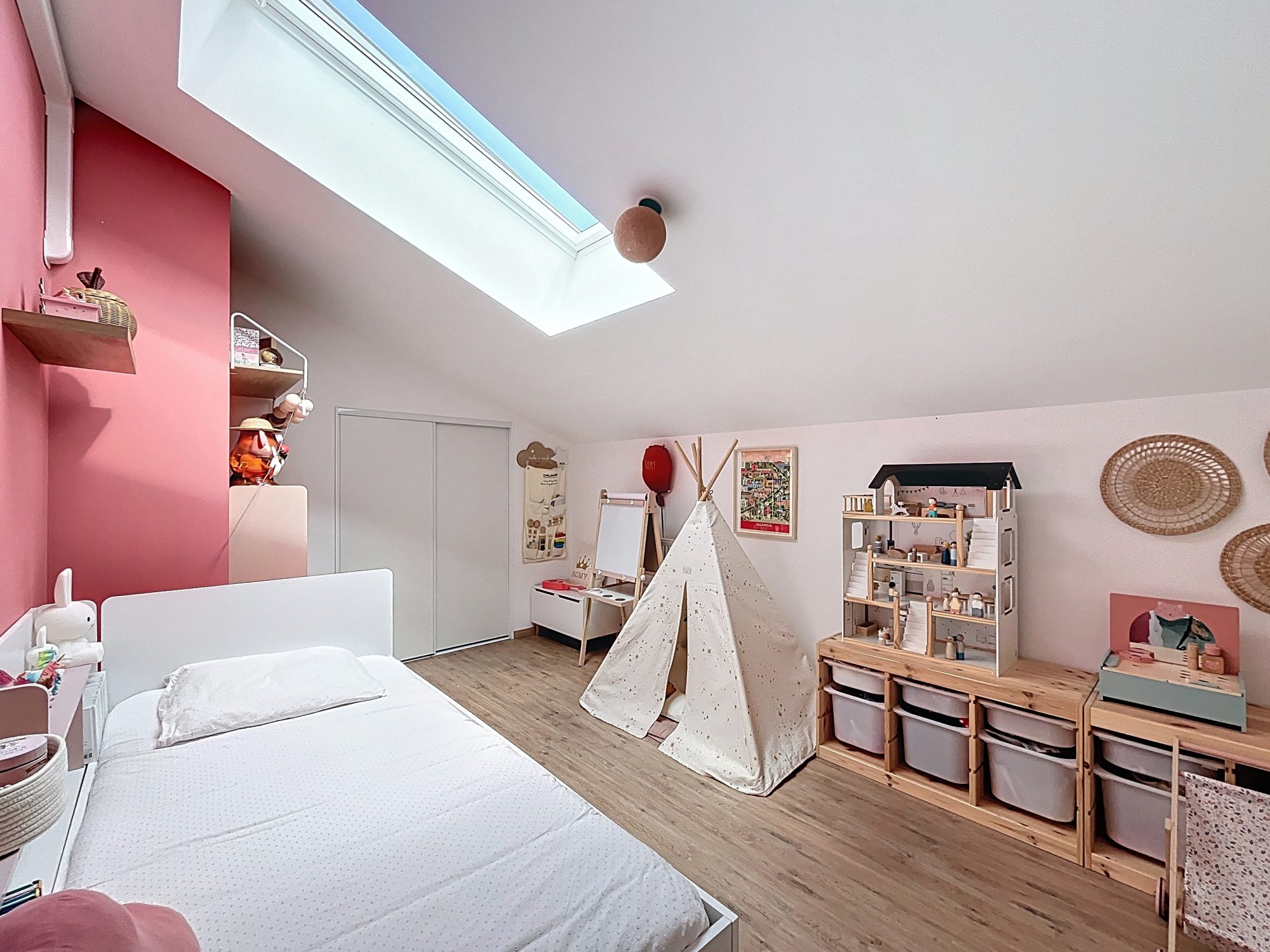 Magnifique duplex au calme avec 4 chambres et balcon Champagne-au-Mont-d'Or 69410