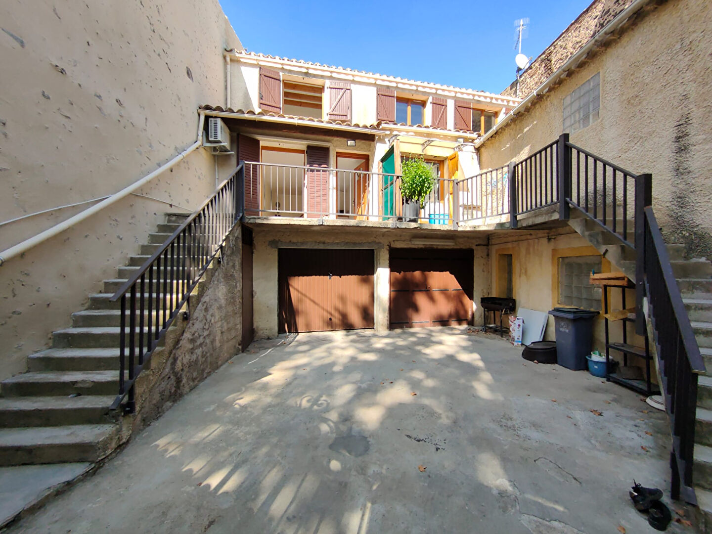 Immeuble  Bessan 2 appartements