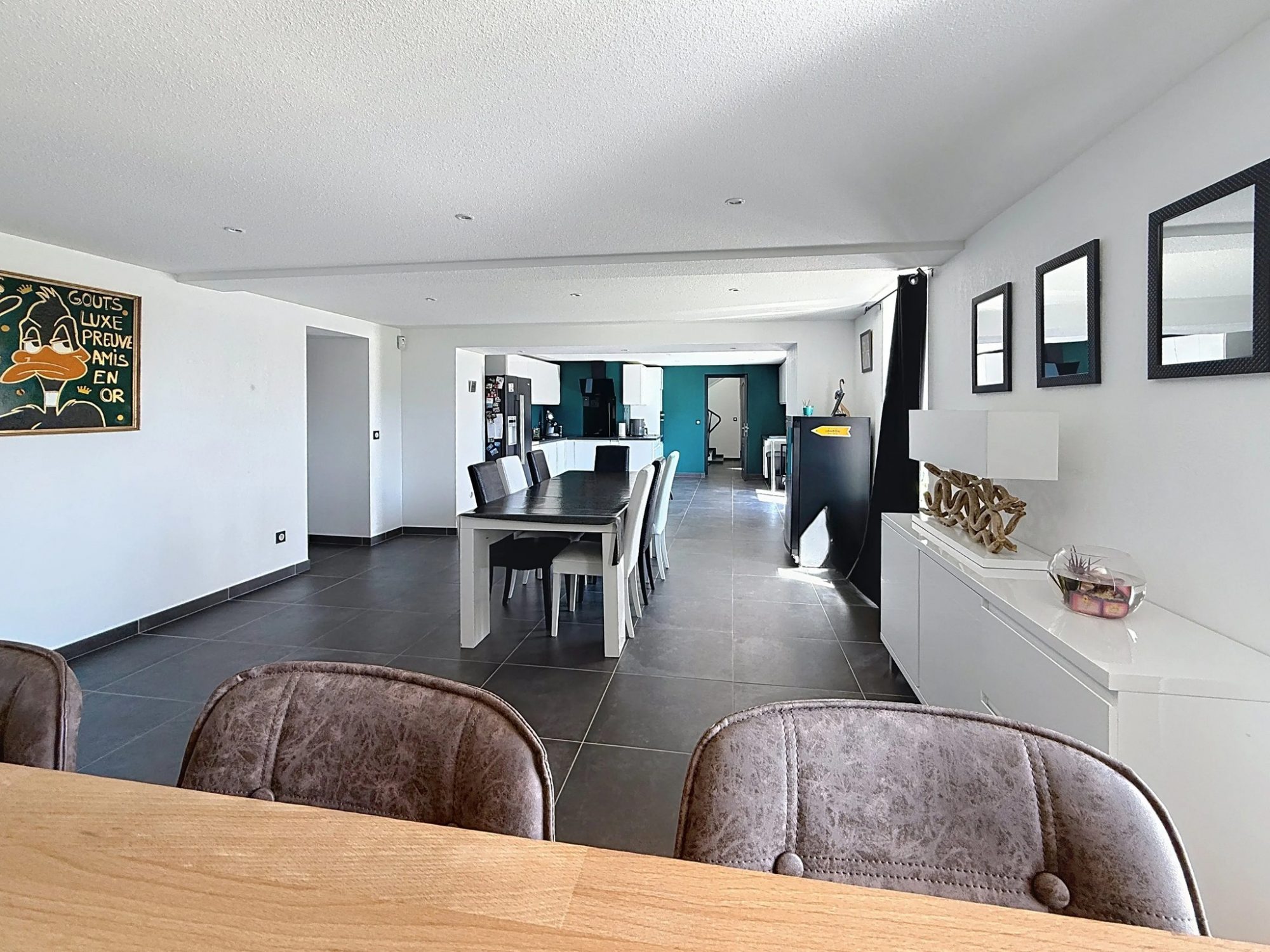 Belle maison en pierre 245 m²-6 chambres Balbigny 42510