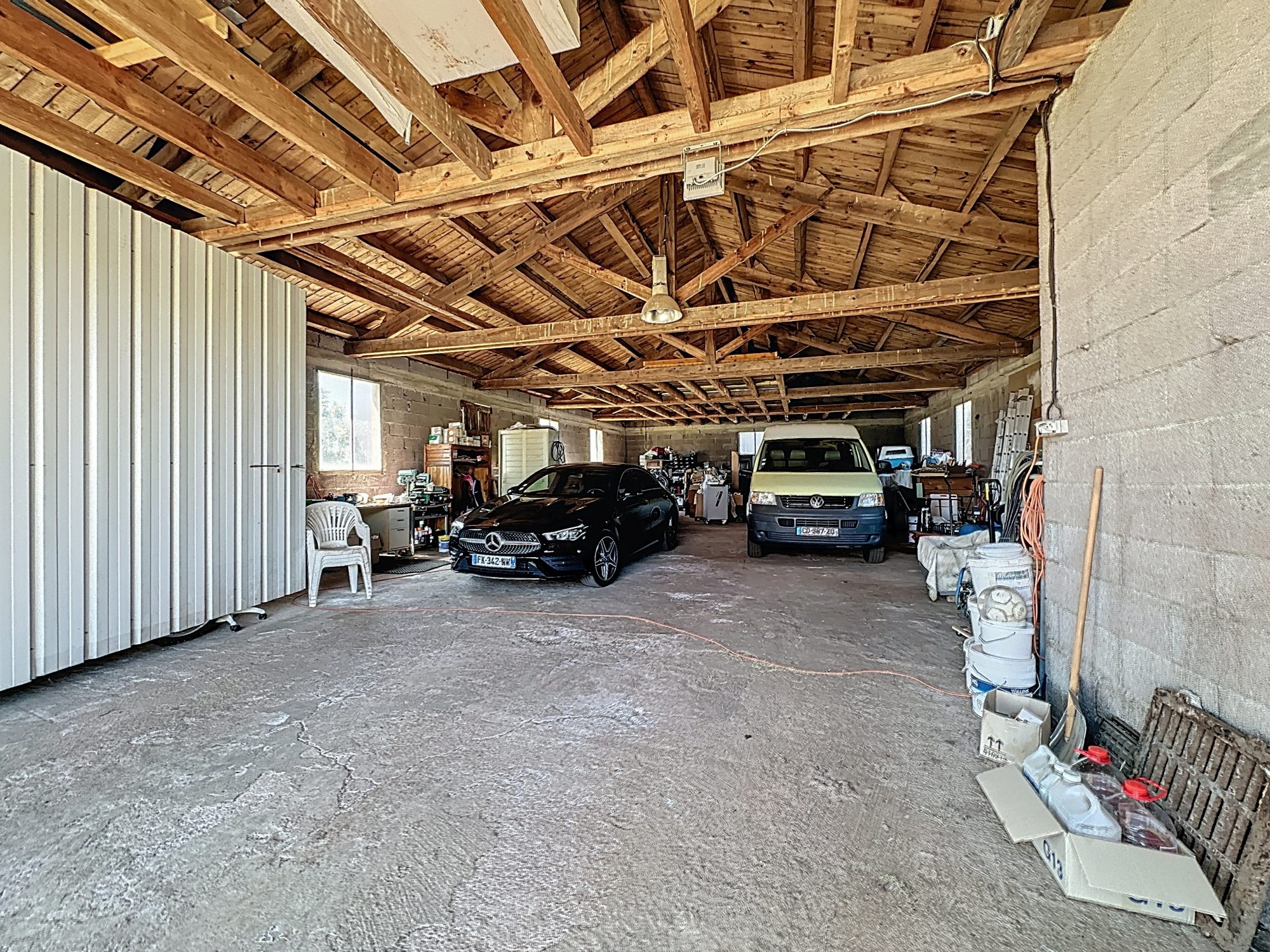 MURS ET FONDS DE COMMERCE BAR / TABAC / LOTO / FDJ / RESTAURANT AVEC LOGEMENT – SECTEUR LE PUY-EN-VELAY Le Puy-en-Velay 43000