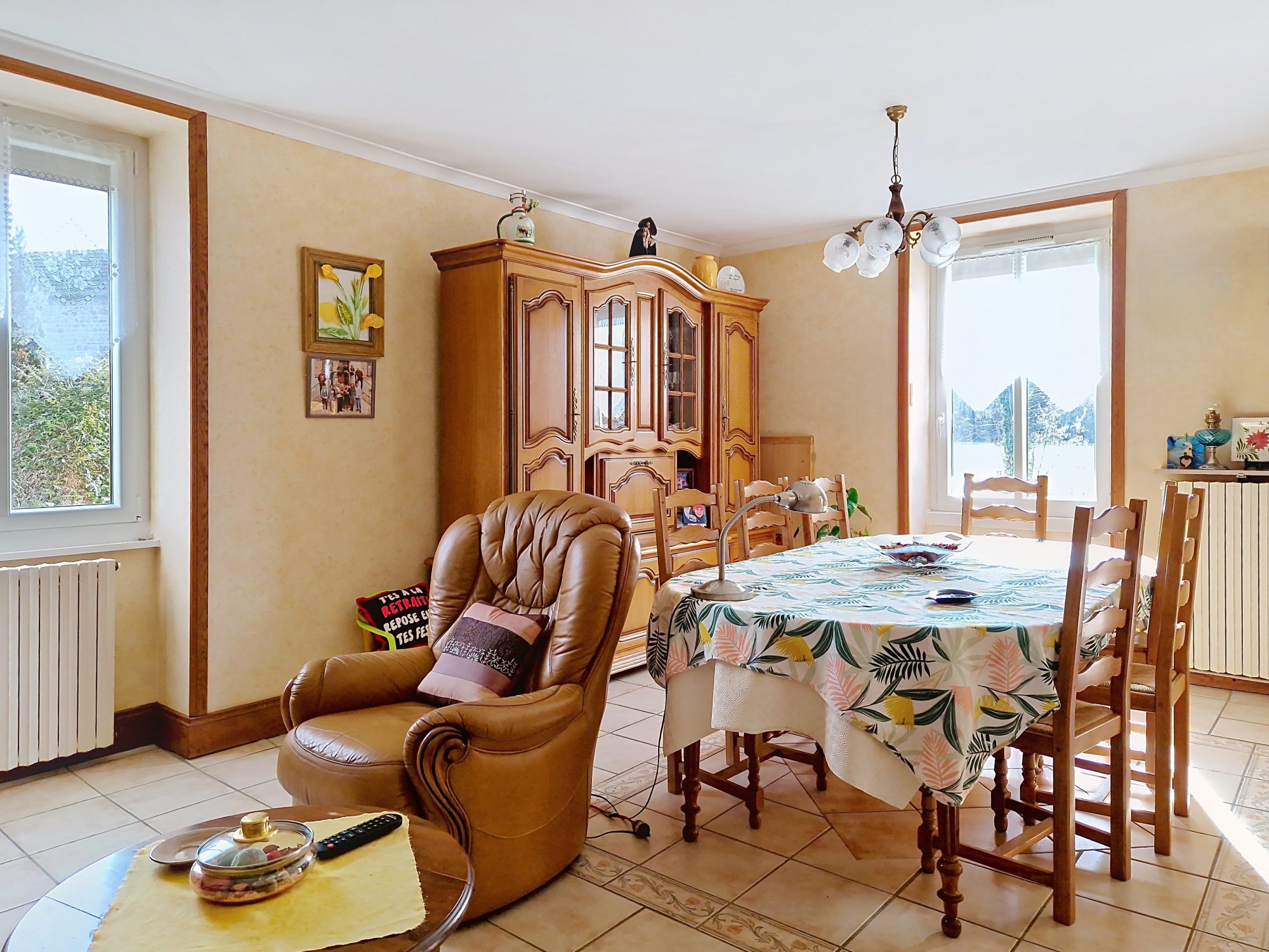 Maison 4 chambres  - panneaux photovoltaiques Chauffailles 71170