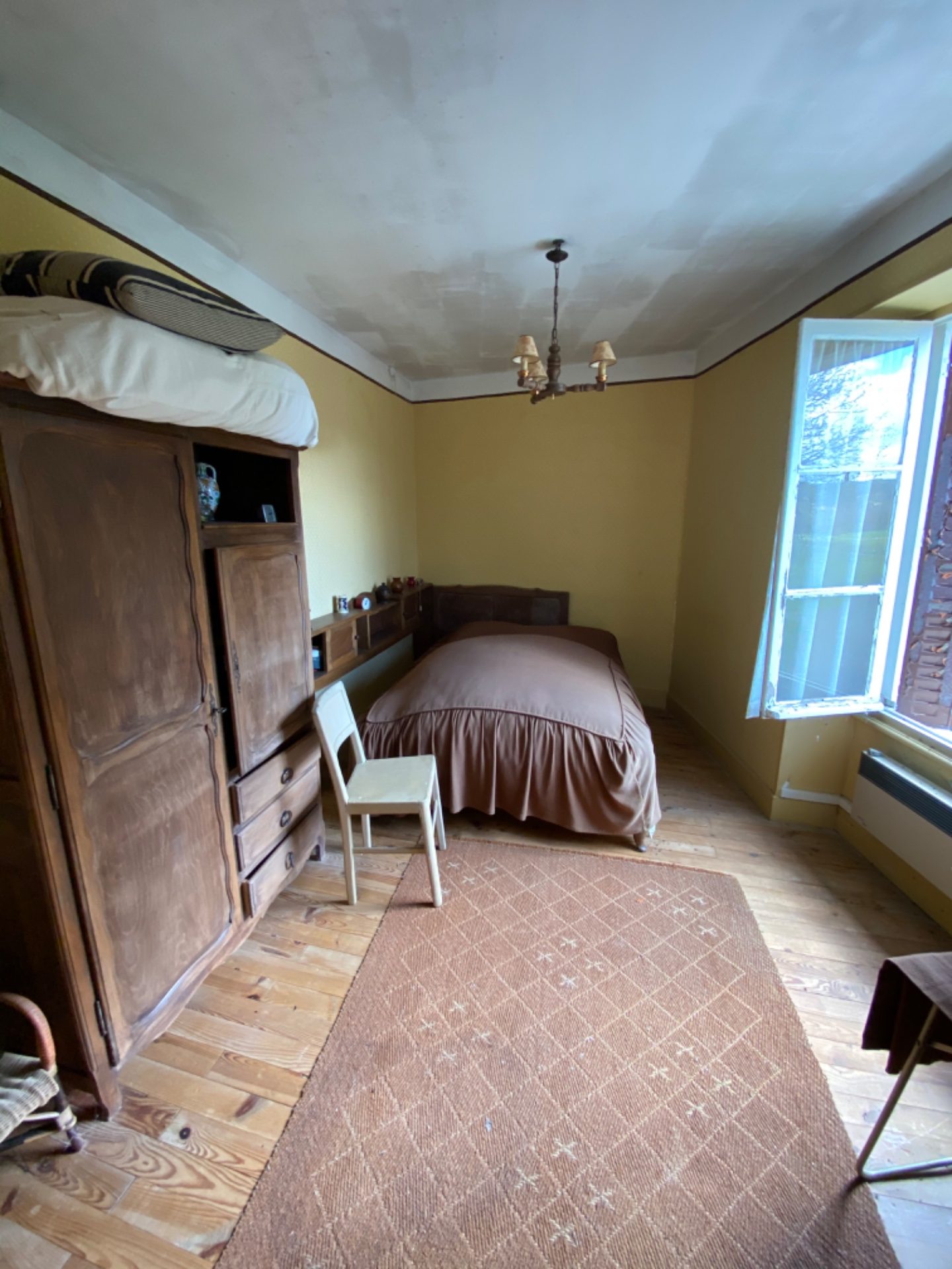 Maison en pierres avec grange Saint-alyre-d'arlanc 63220