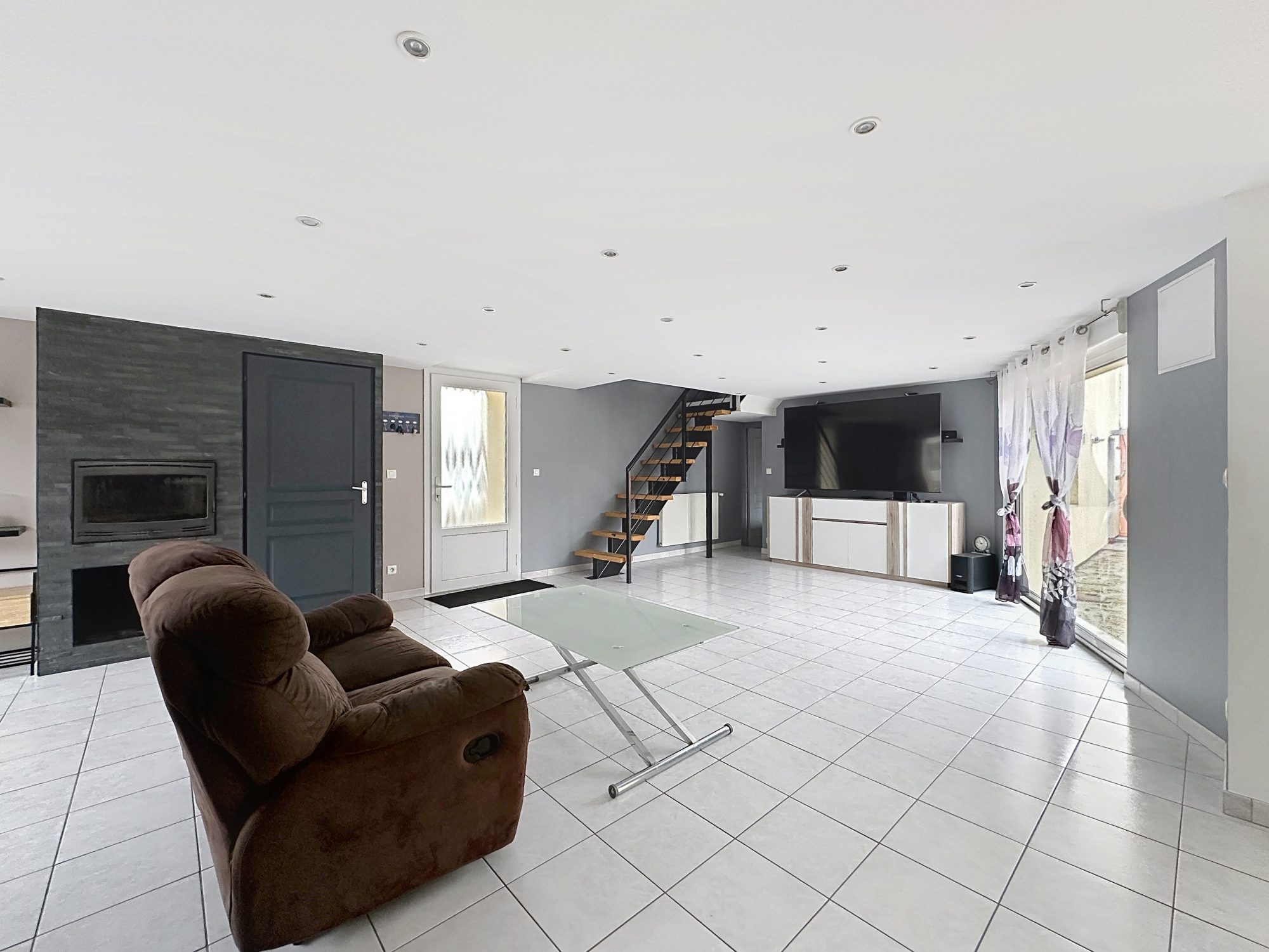 Ensemble Immobilier à fort potentiel Chaumont 52000