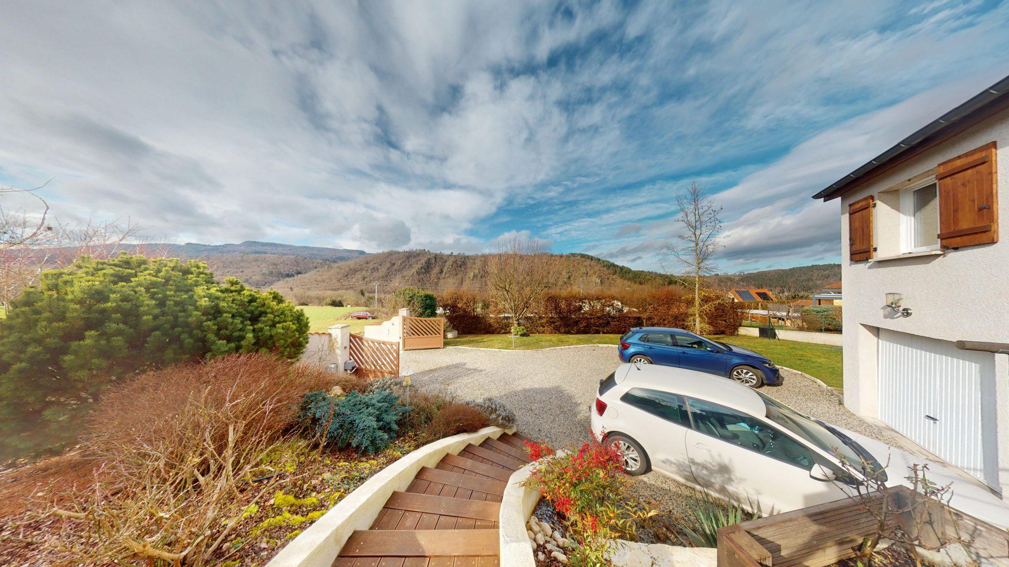 Maison - 5 pièces - 113 m² - Beauzac (43590)