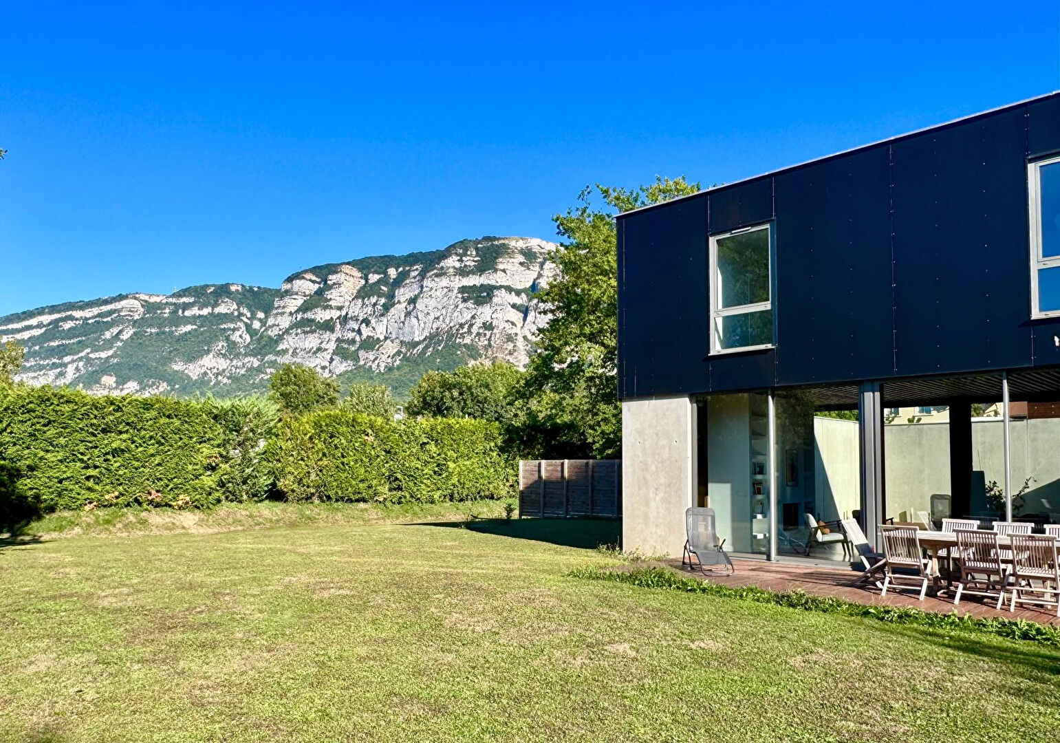 Propriété - Collonges Sous Salève - 265 m2 COLLONGES SOUS SALEVE 74160