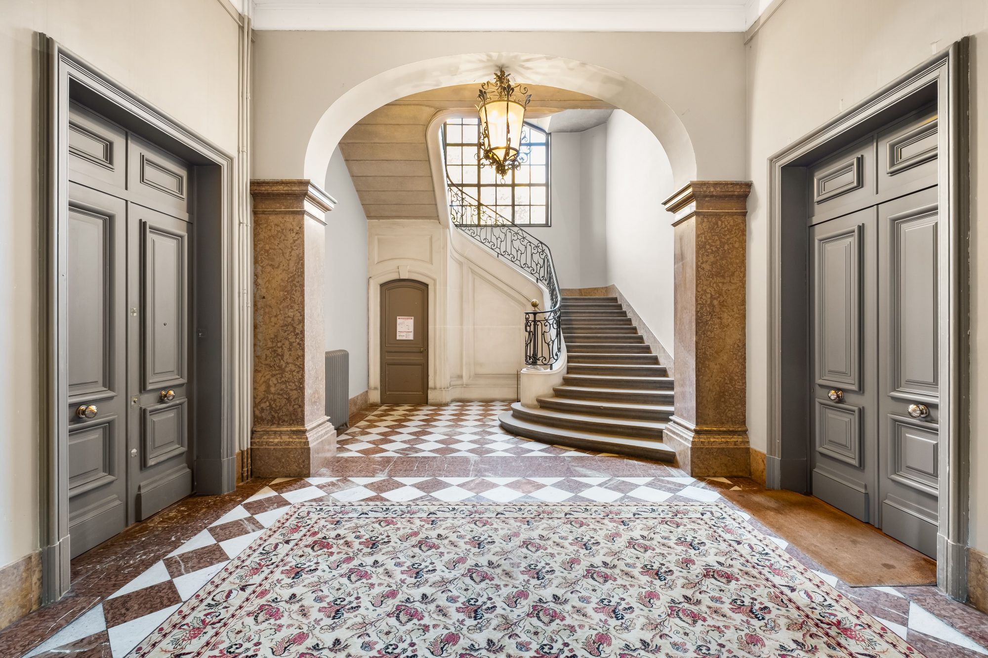 Appartement d’exception avec jardin privé, terrasse et accès privatif au Parc de la Tête d'Or. Lyon 69006