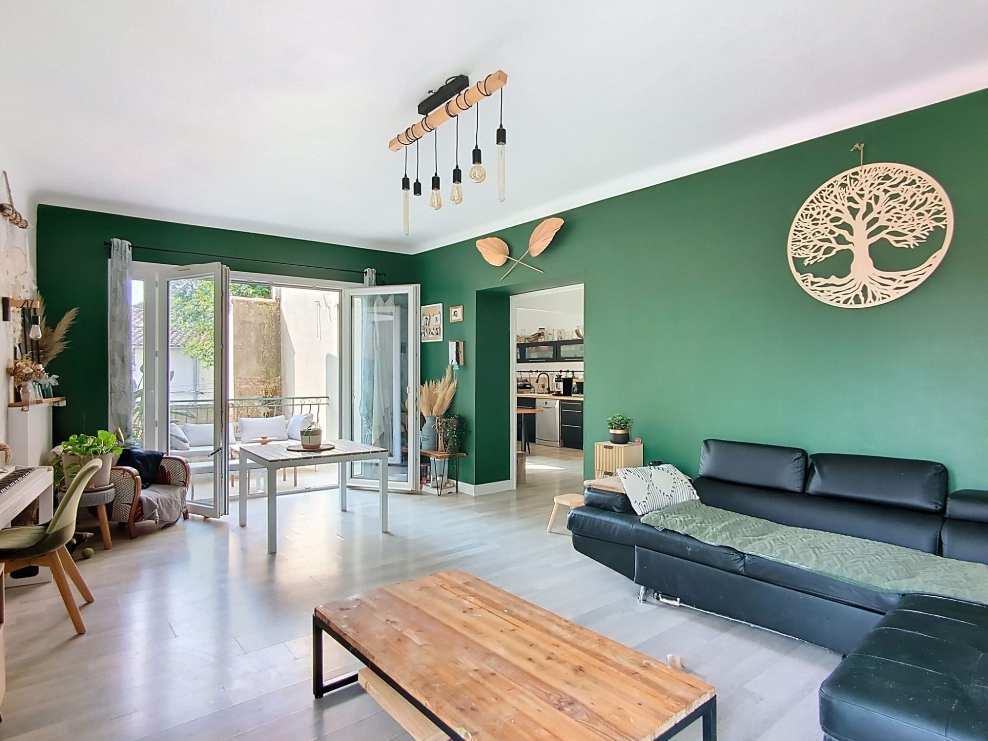 VILLENEUVE-LES-MAGUELONES: Maison de ville T5 en R+2 avec Garage