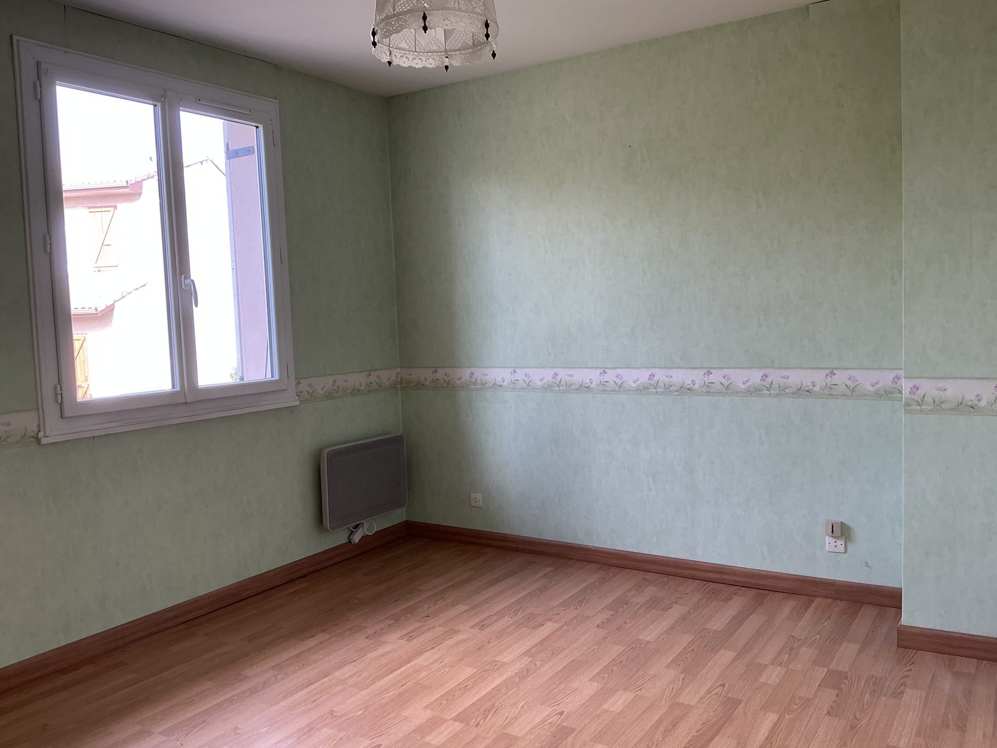 Maison - 6 pièces - 111 m² - Annonay (07100)