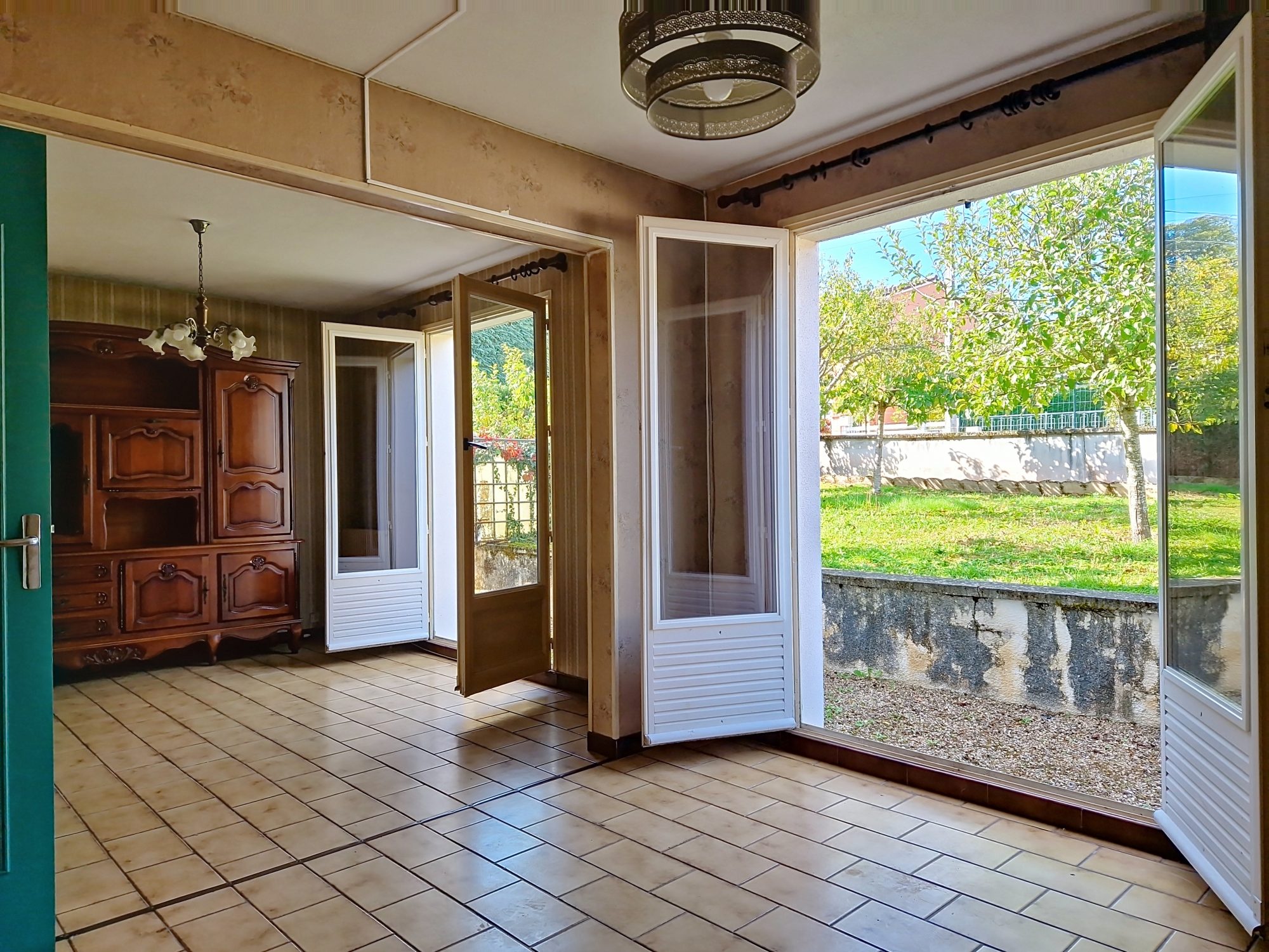 Maison 4 chambres avec garage La Clayette 71800