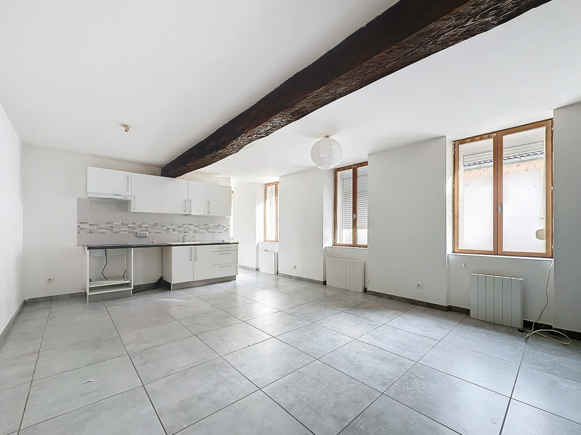 BEL APPARTEMENT T3 EN CENTRE VILLE