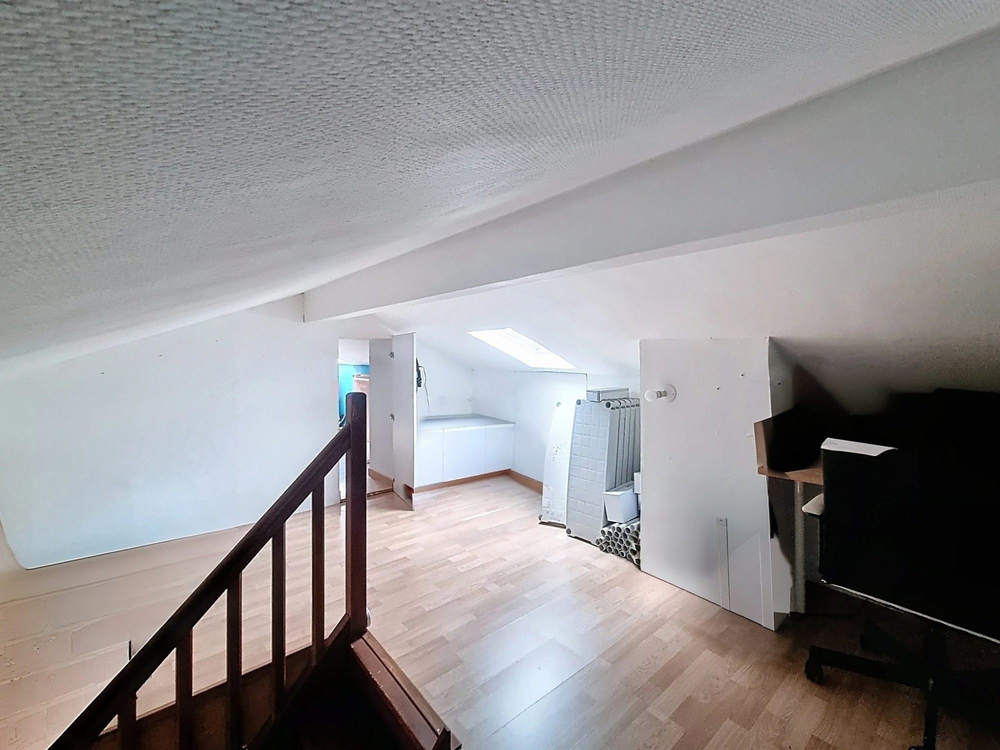 Bel appartement au dernier étage Saint-Priest 69800