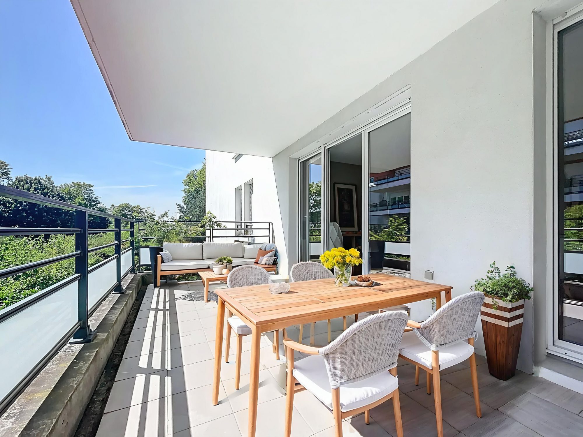 VASSIEUX: T3 avec terrasse de 14m²