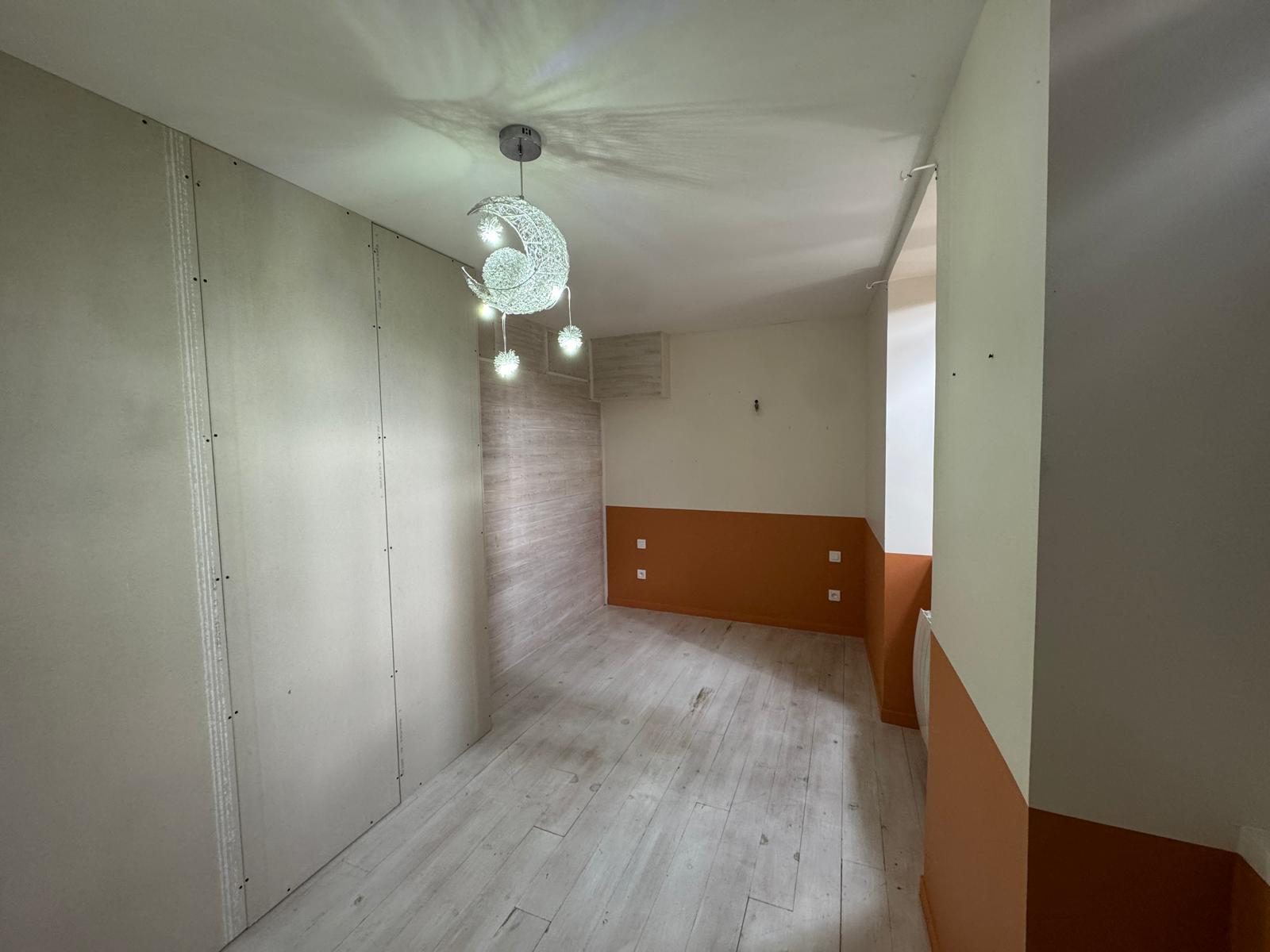 Maison ancienne 108m² avec belle dépendance Saint-Appolinaire 69170
