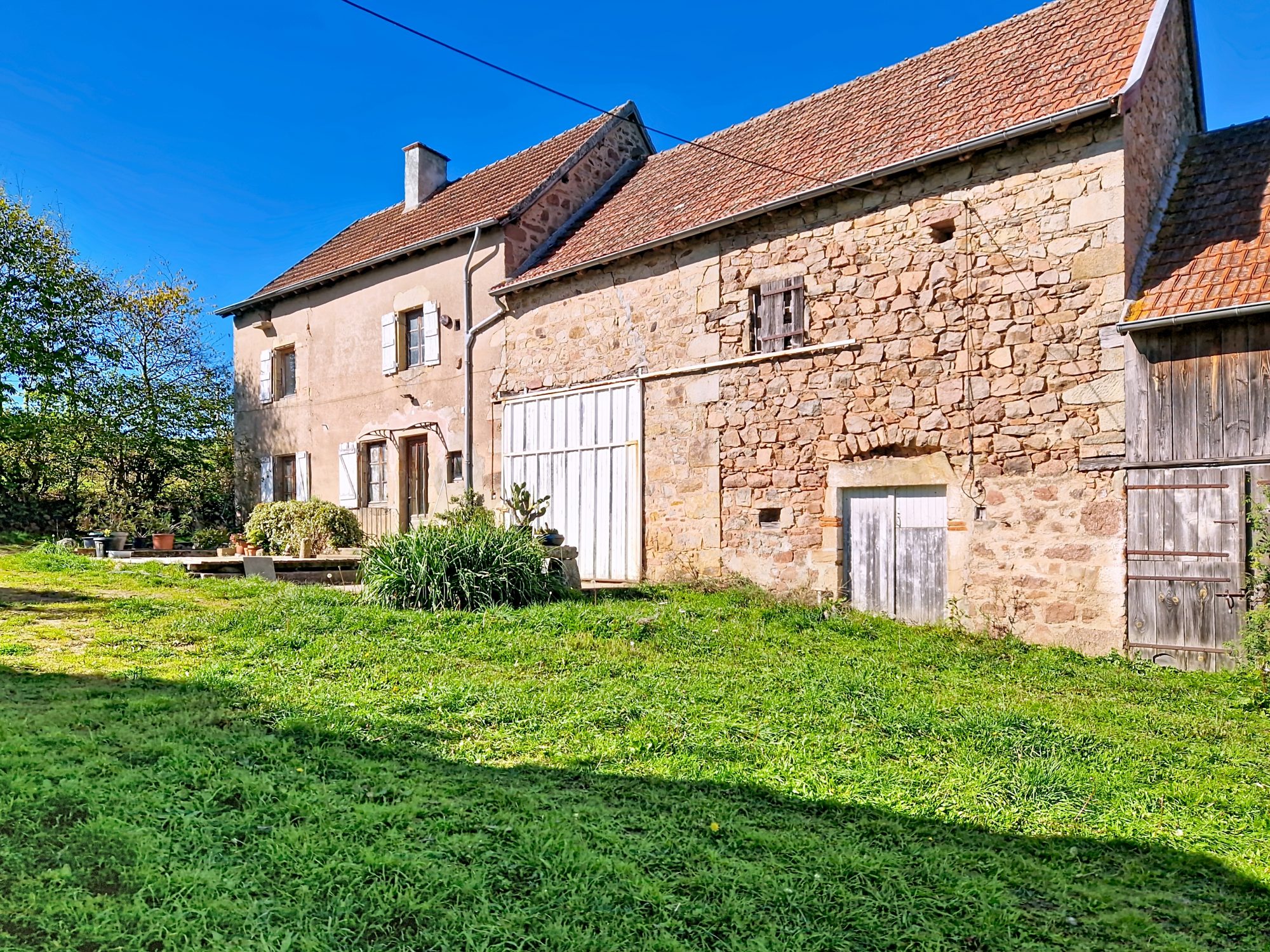 🏡 Maison à rénover avec vue sur dégagée Colombier-en-Brionnais 71800