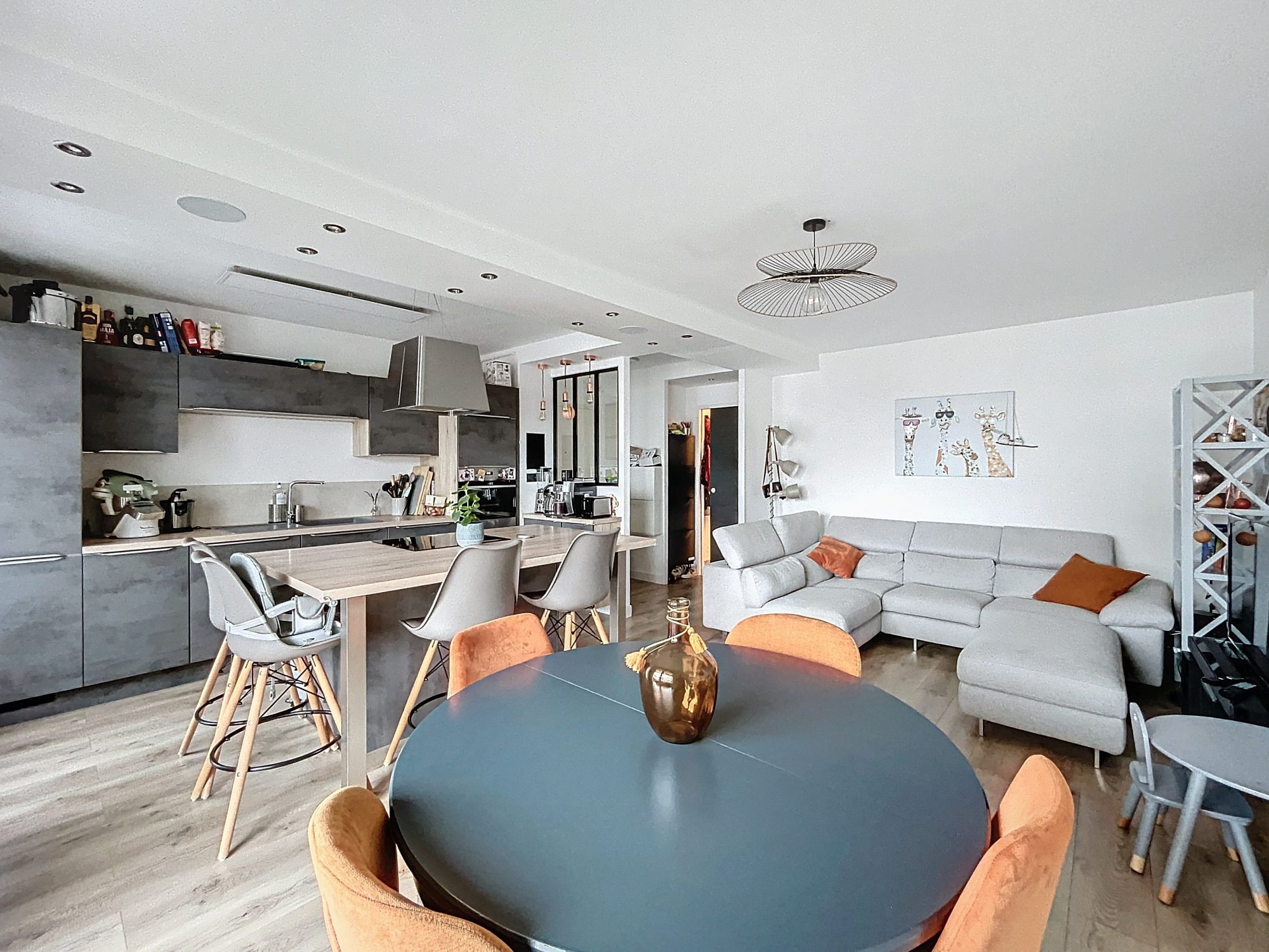 Dijon - Appartement traversant 3 pièces 65m2 et ses deux balcons