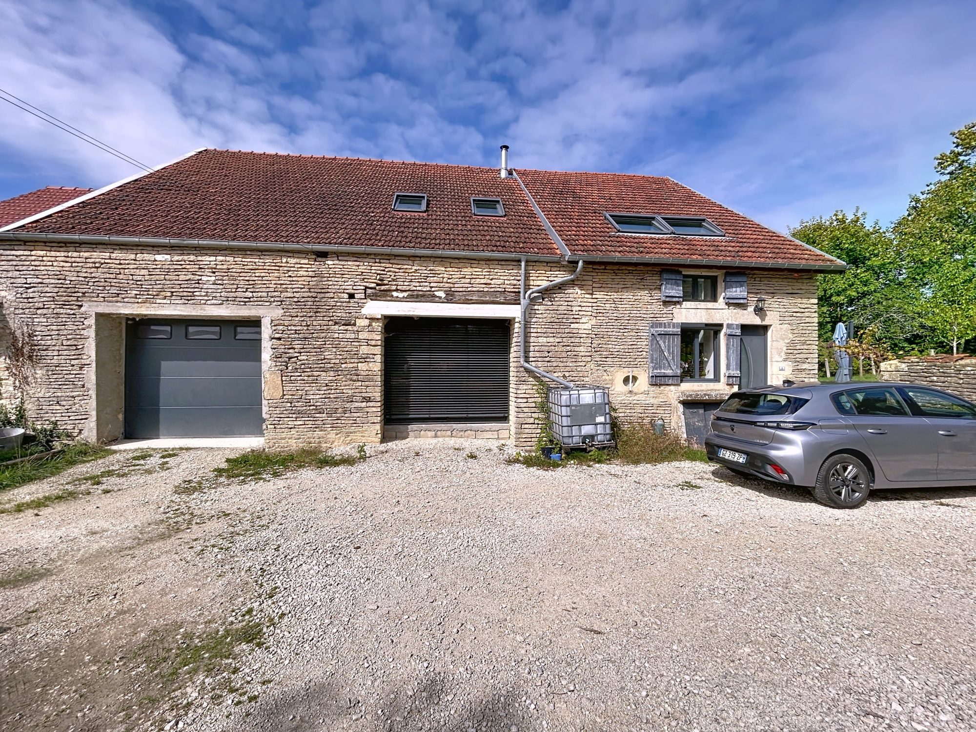 Corps de ferme rénové de 180m2 Autreville-sur-la-Renne 52120