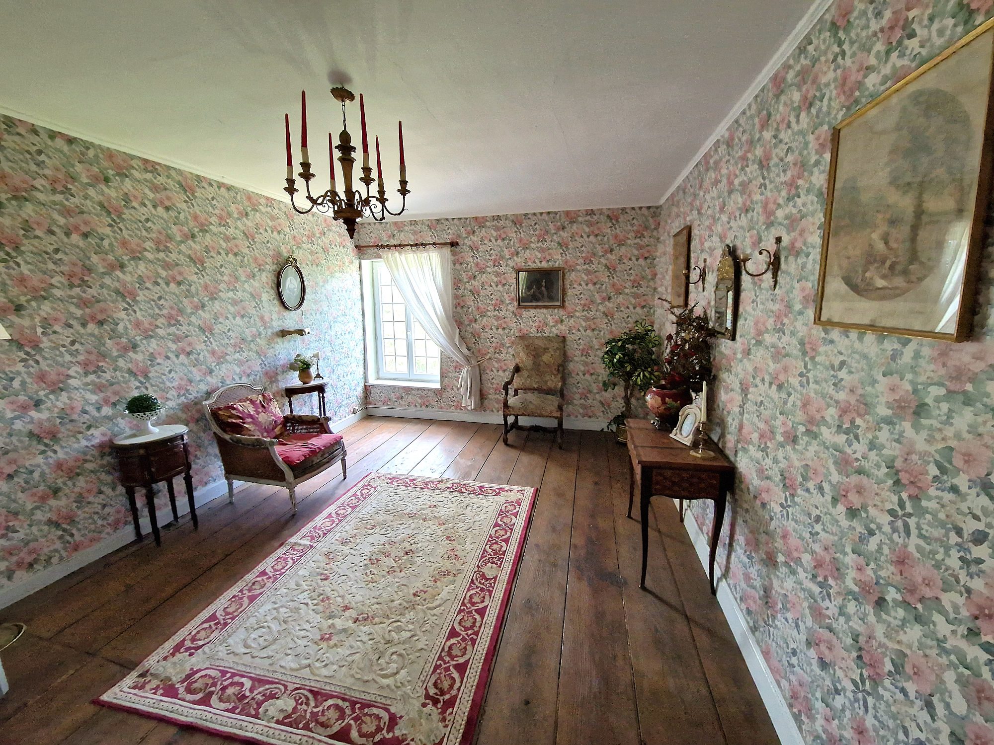 Propriété de caractère entre Chalon et Dole Chalon-sur-Saône 71100