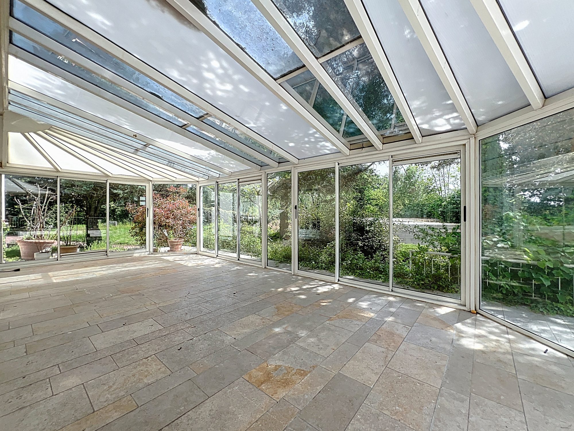 Grande maison avec piscine au calme Dardilly 69570