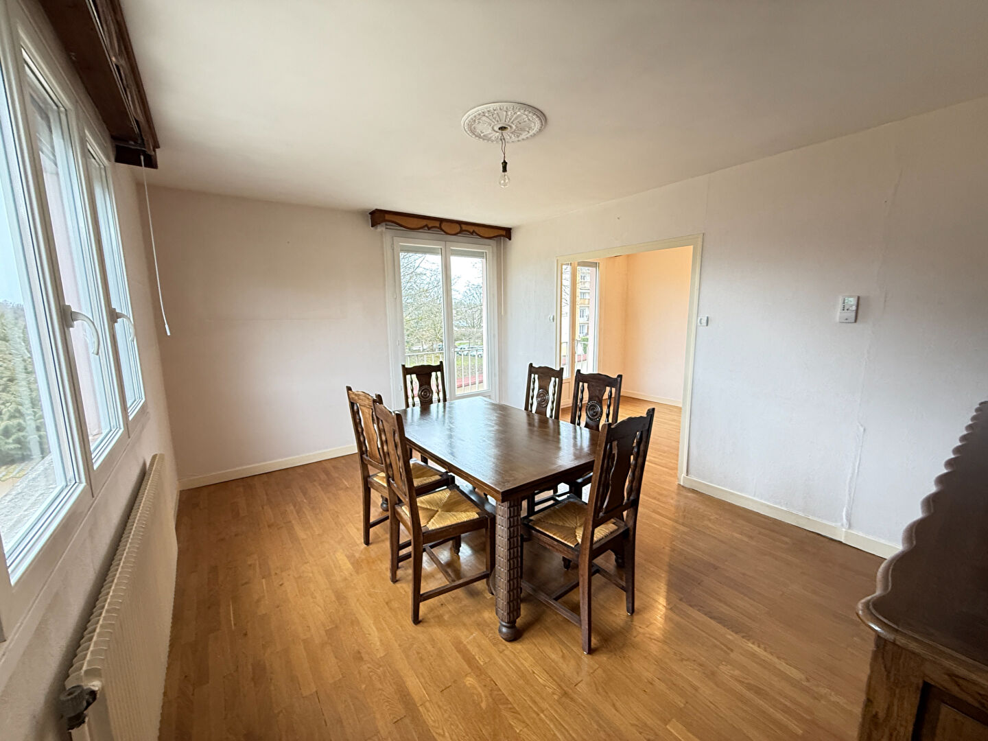 Appartement Montmorot / 68.80m² / 4 pièces / 2 chambres / garage