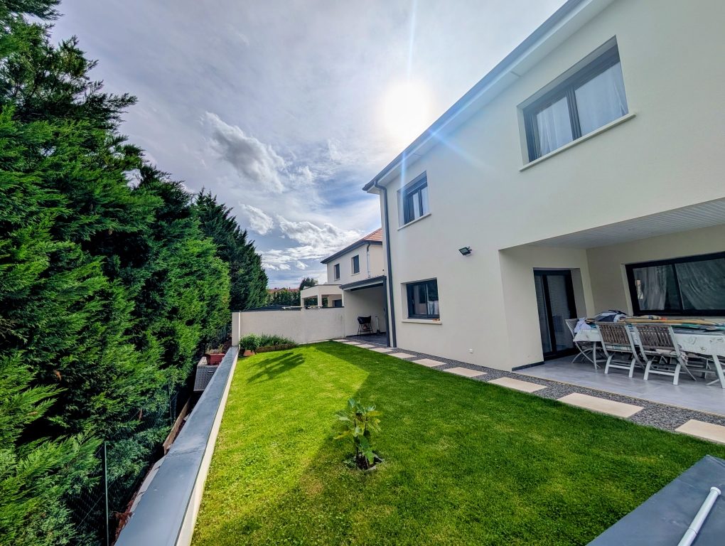 COTE D'OR (21) - FAUVERNEY - Superbe villa 6 pièces de 190 m² Fauverney 21110
