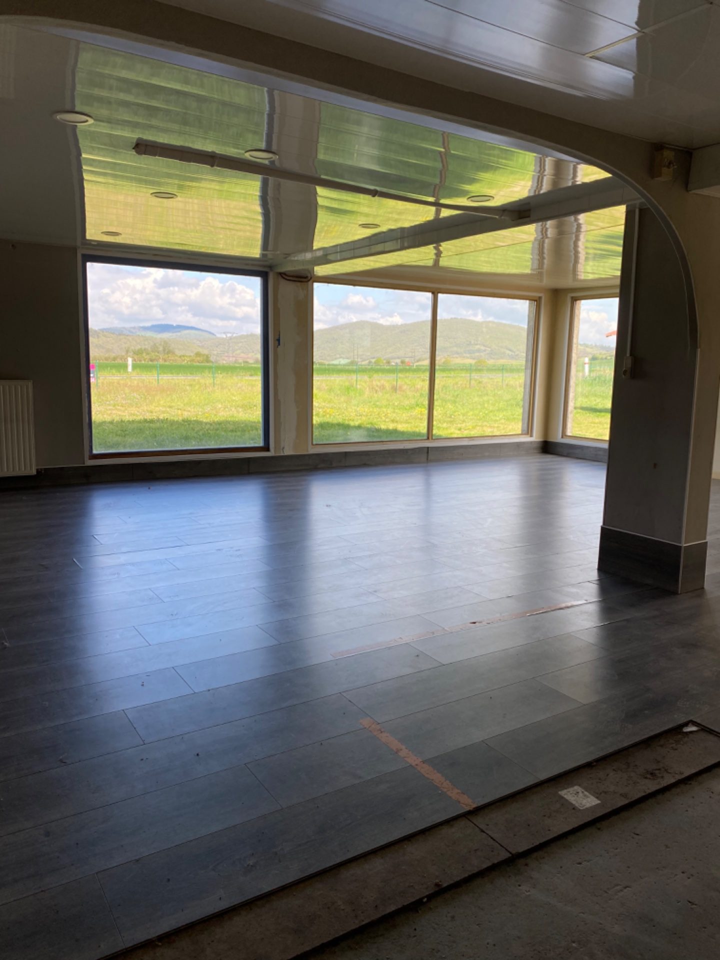 Maison avec local commercial et dépendances Mazeyrat-d'allier 43300