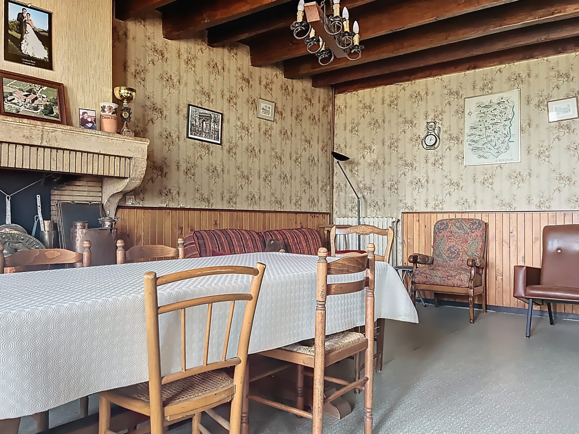 Maison 140m² en pierres dorées à réhabiliter Bagnols 69620