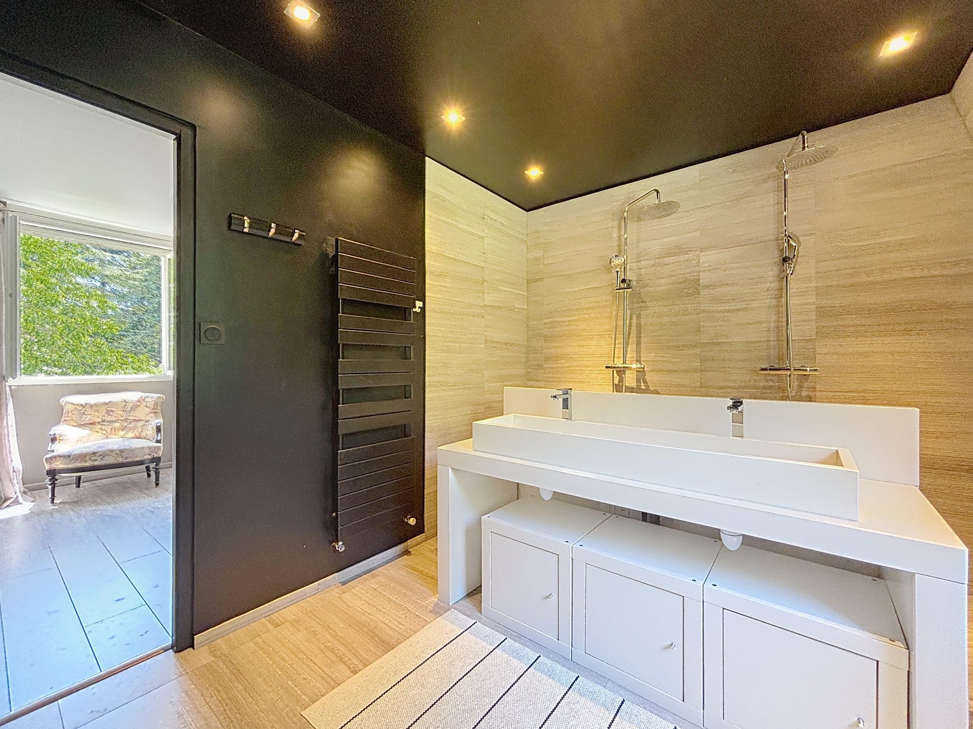 Villa de 245 m², parc de 5000 m² avec piscine Saint-Genis-Laval 69230