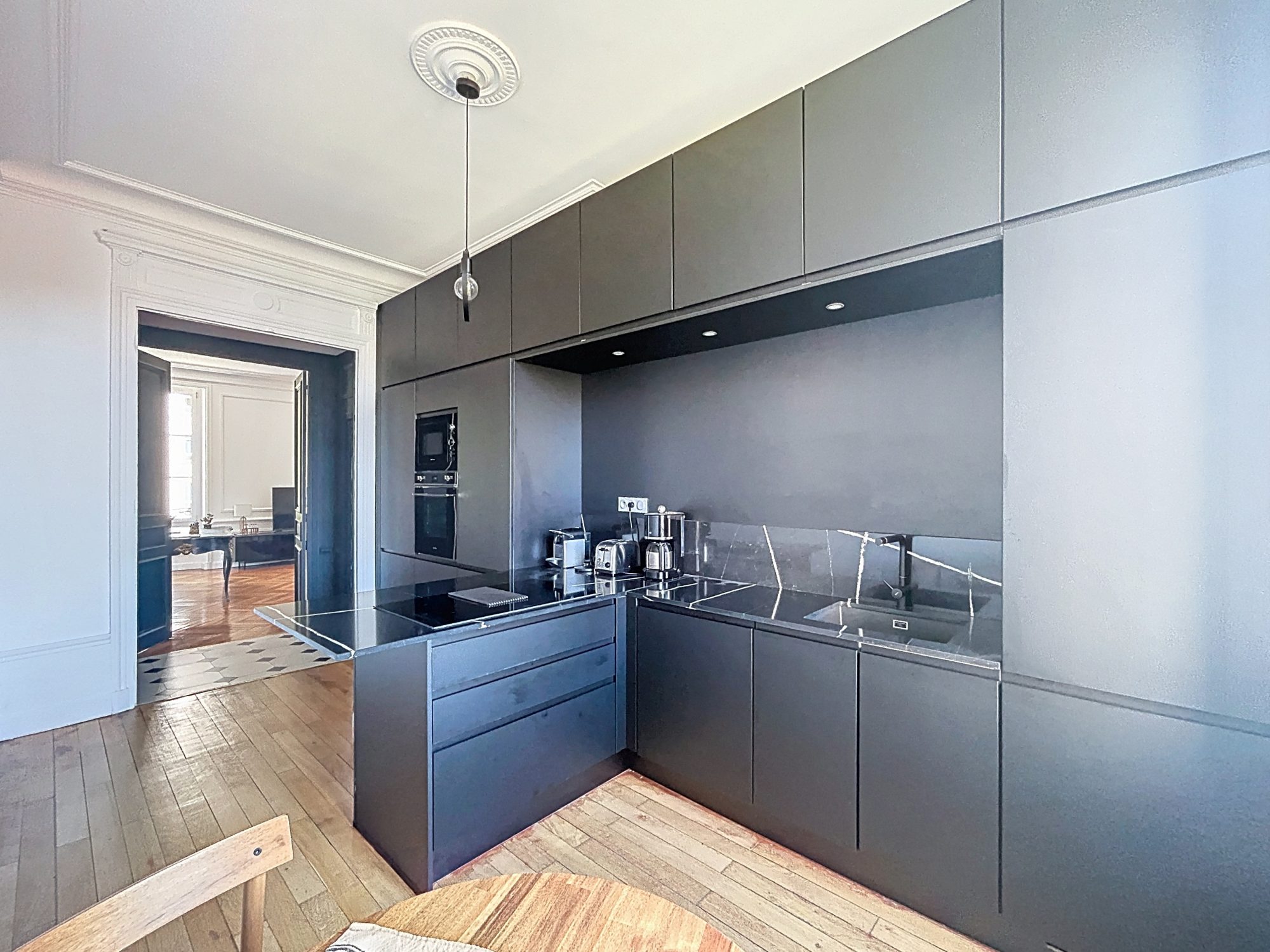 Appartement de caractère au pied du tram - 140m2 - Dijon proche République Dijon 21000