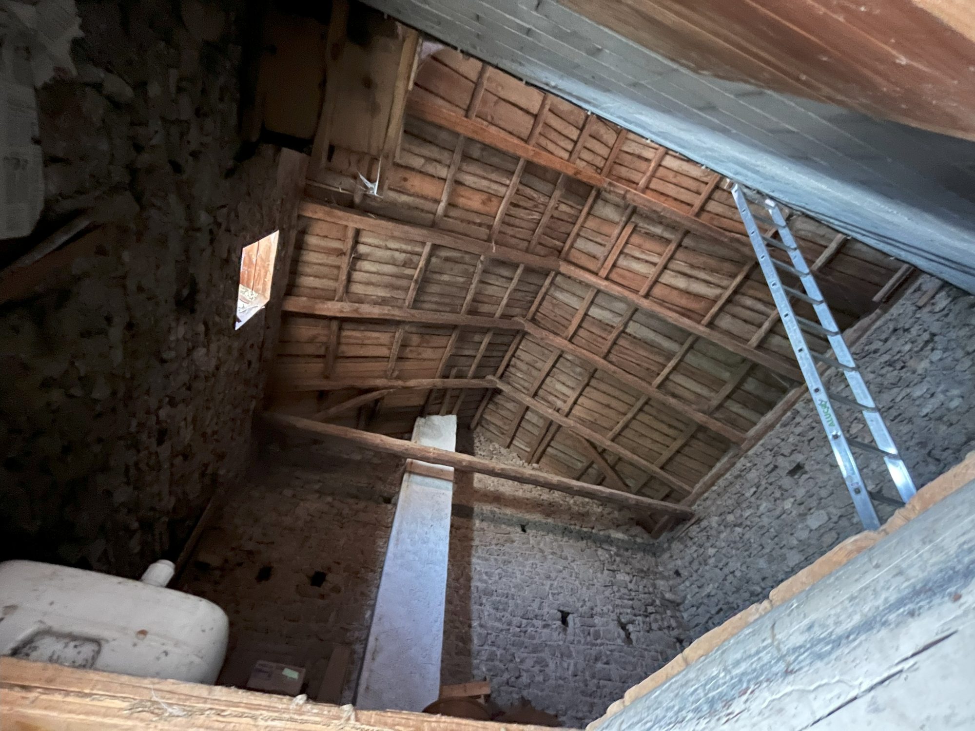 Maison ancienne avec dépendances Champétières 63600