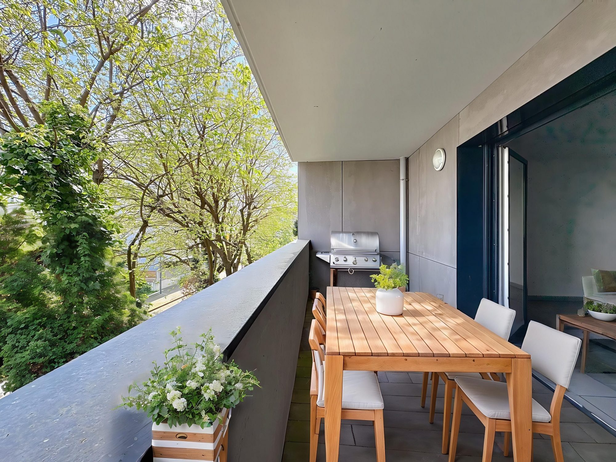 Vénissieux Centre - T3 de 64 m². 2 chambres. Loggia. Garage fermé possible. Vénissieux 69200