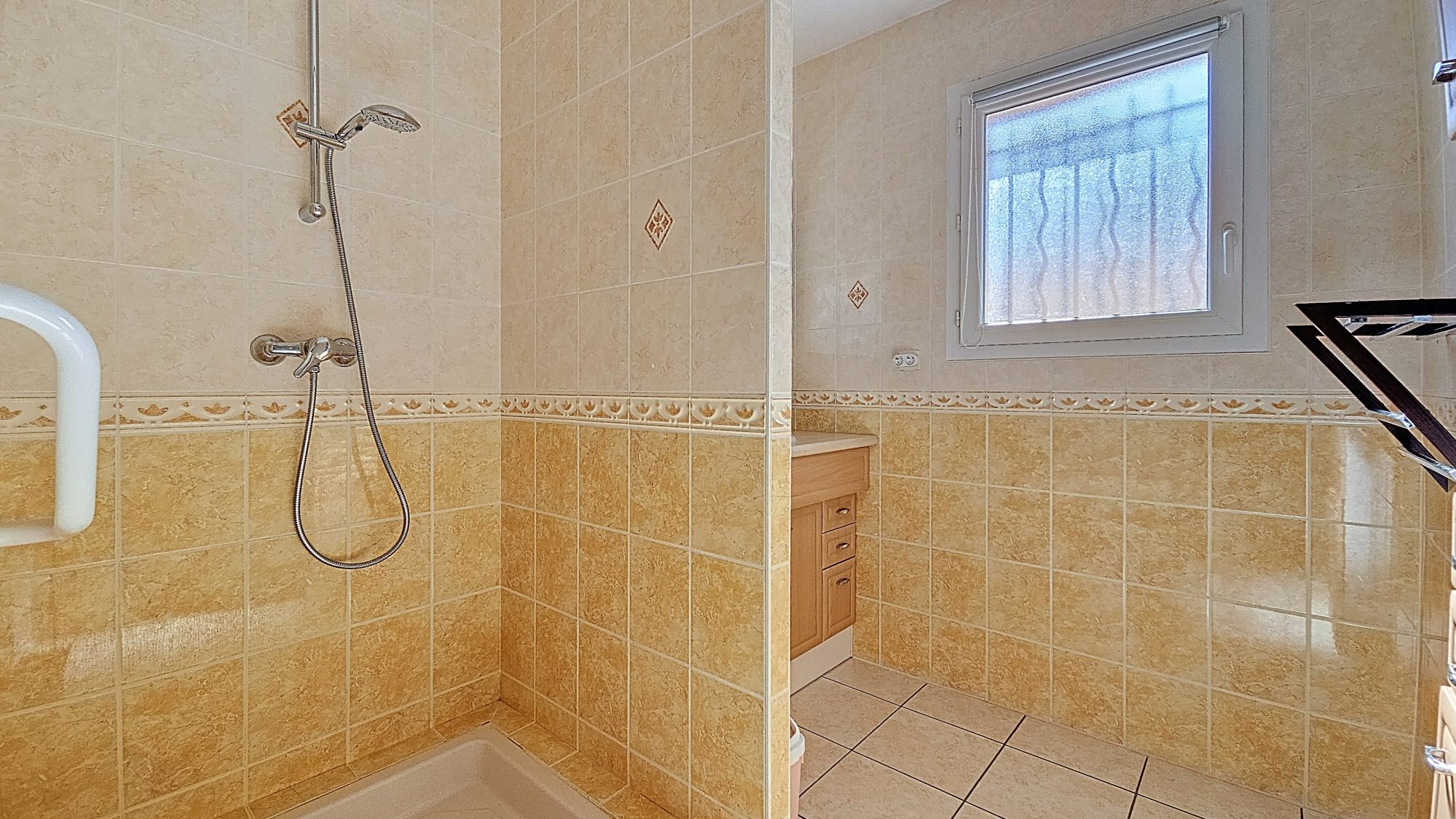 VIENNE Maison 88m2 - T4 - 3 Ch - Terrain 210m2 Vienne 38200