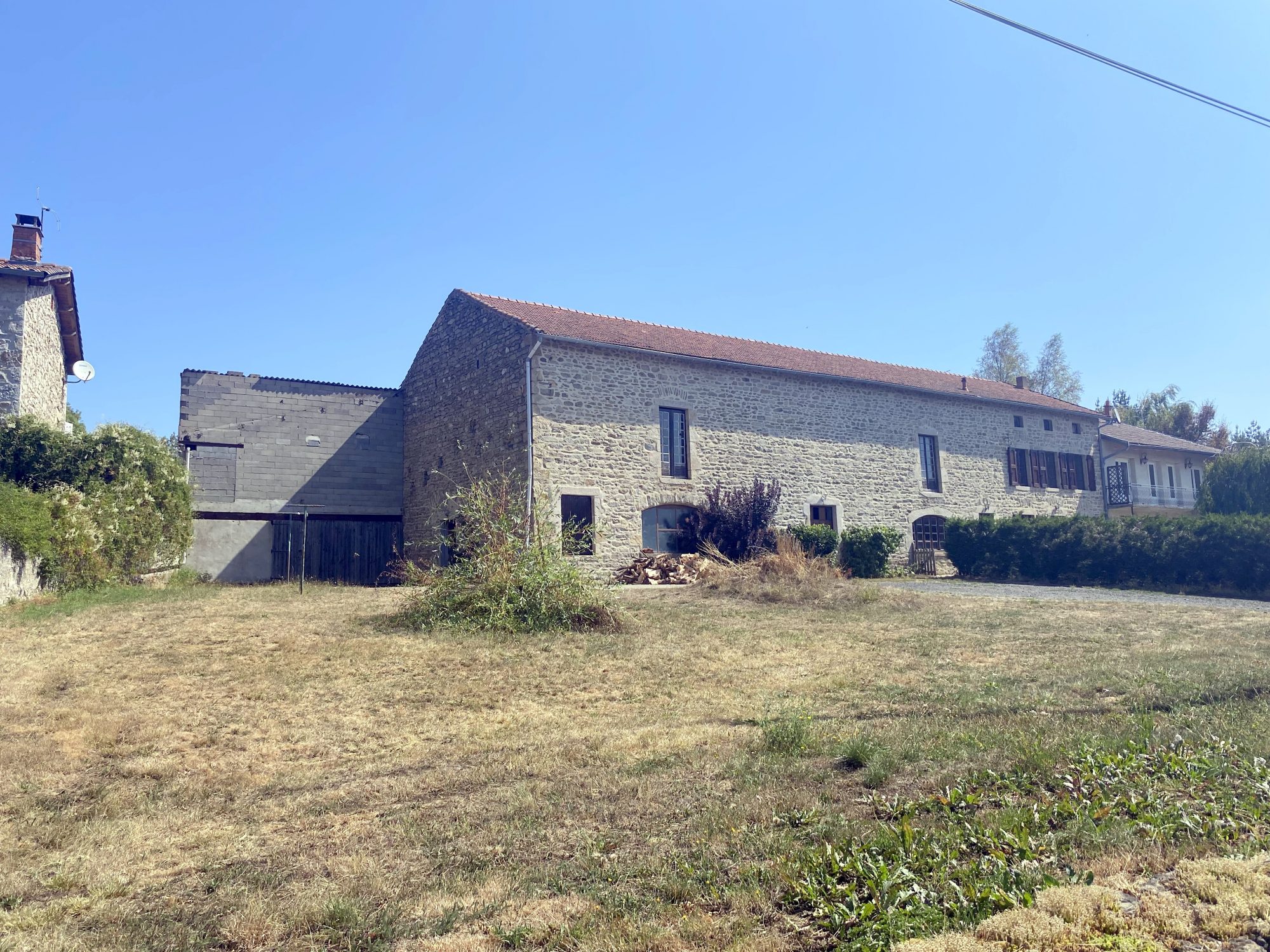 Ferme en pierres sur terrain attenant Chomelix 43500