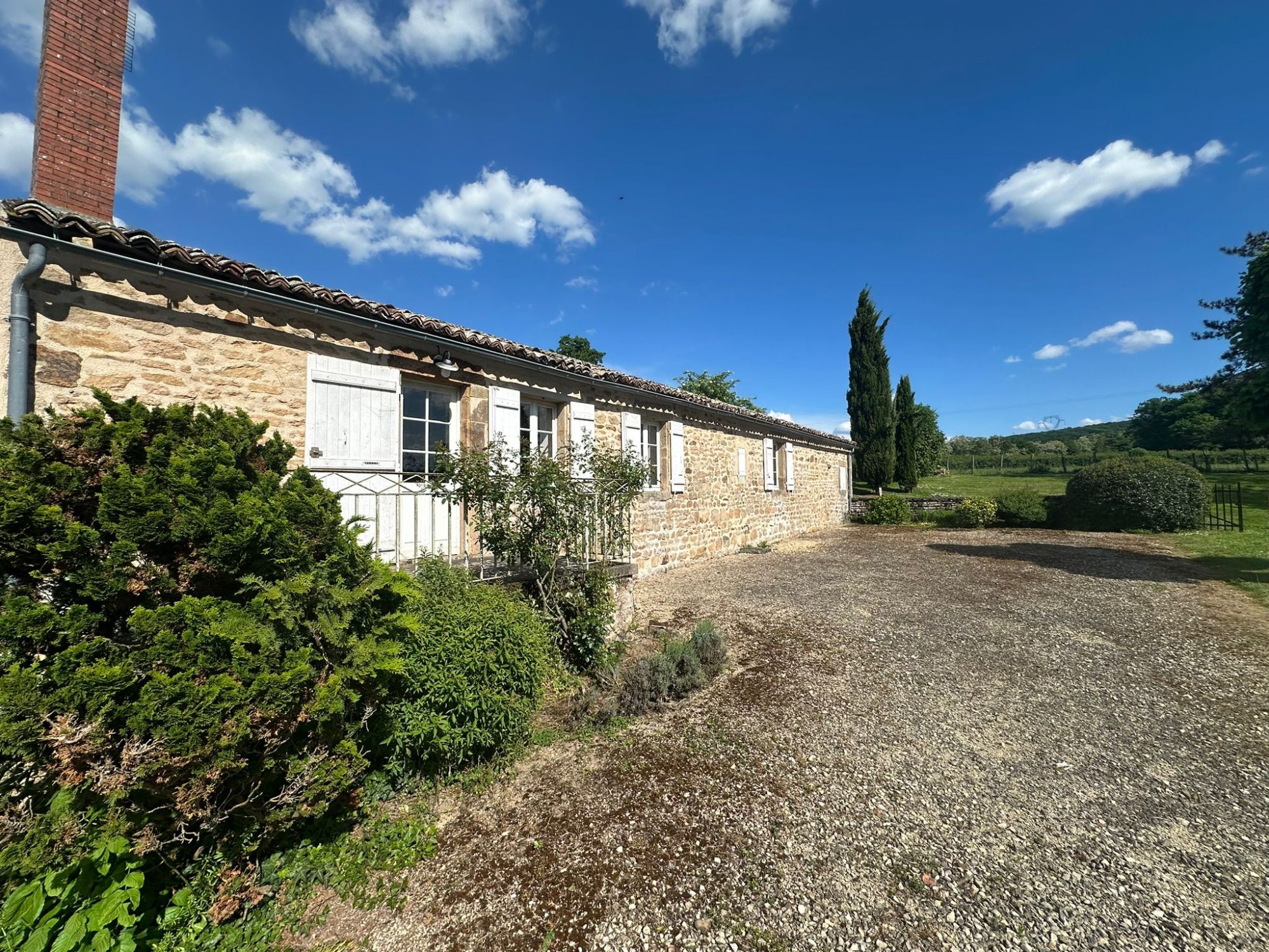 VASTE DOMAINE PROCHE DE MERCUREY Mercurey 71640