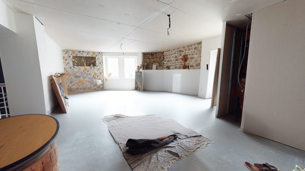 Maison - 4 pièces - 126 m² - Soleymieux (42560)