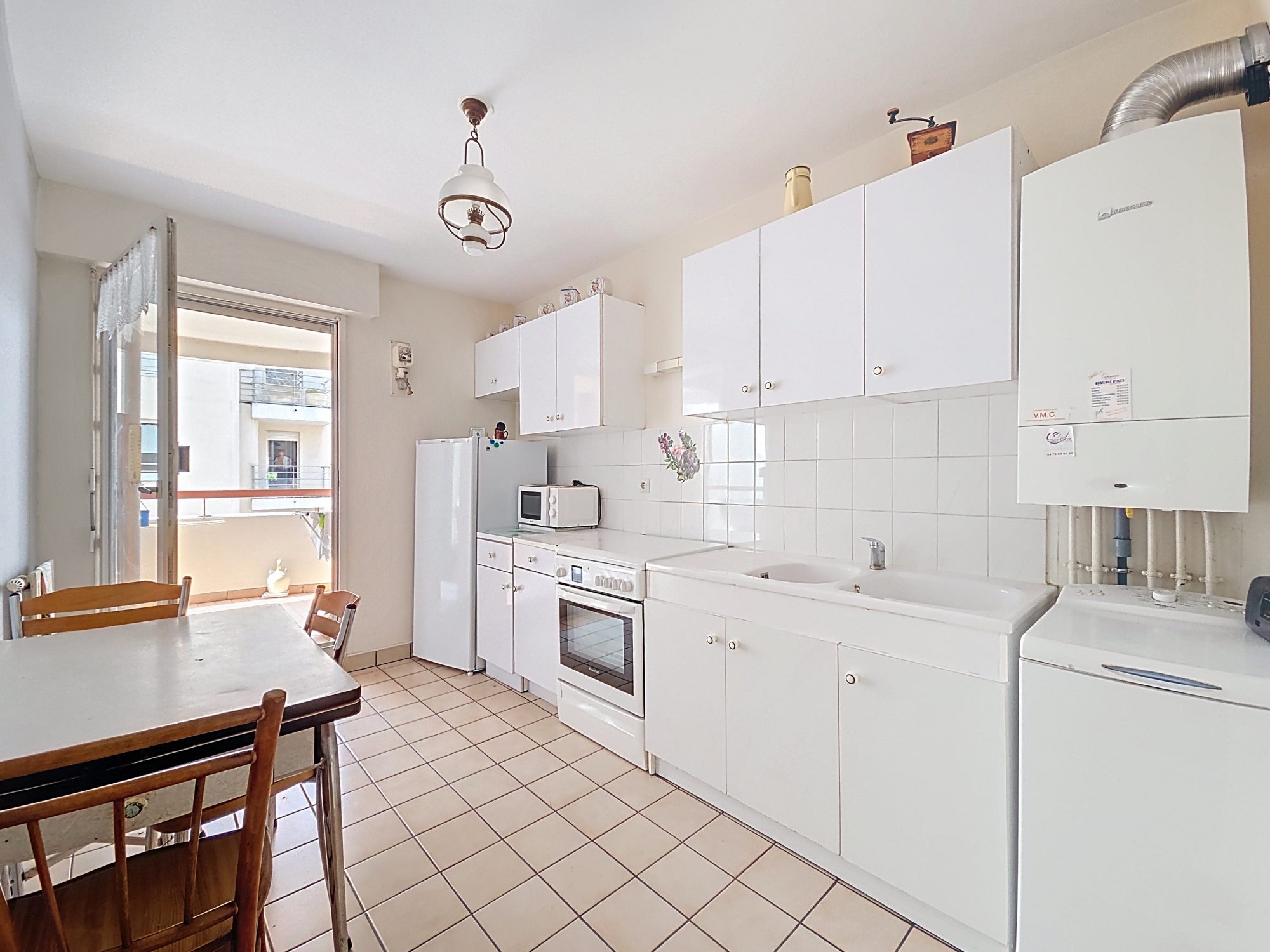 République T3 de 75 m2 avec Garage et Cave Villeurbanne 69100