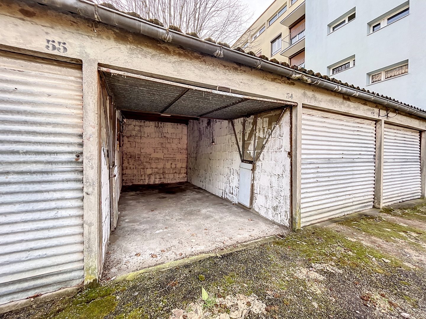 Garage dans résidence sécurisée - Universités