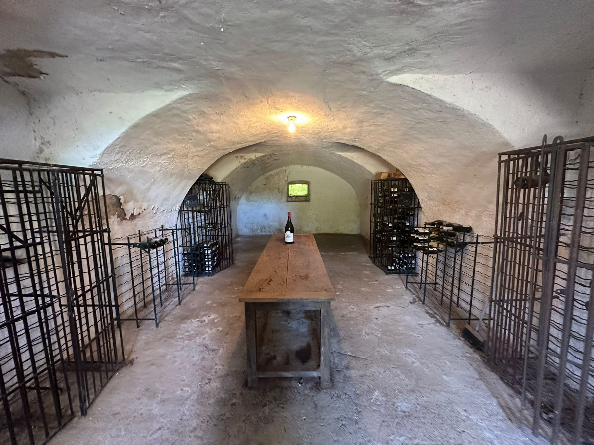 VASTE DOMAINE PROCHE DE MERCUREY Mercurey 71640