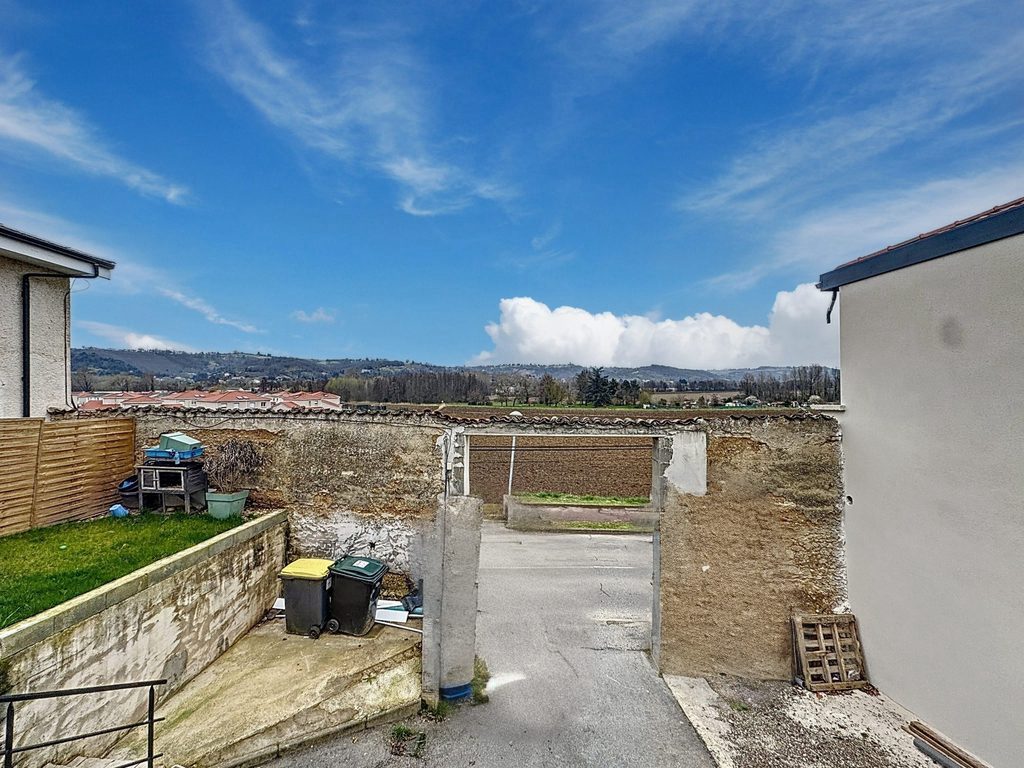 En Exclusivité, 12Bis Rue Etienne Perrot à Pont Evêque, Maison de village de 148m2 avec 5 chambres et une très belle terrasse de 55m2 Pont-Évêque 38780