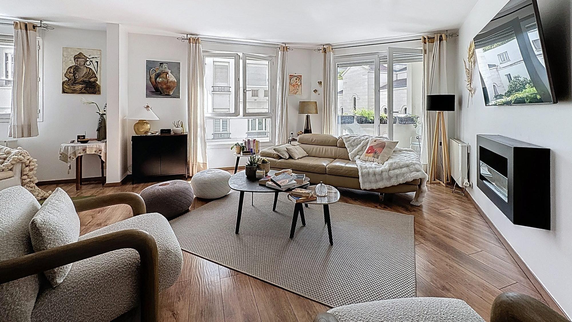 T3  de 98 m² avec balcon, métro Garibaldi, garage possible Lyon 69003