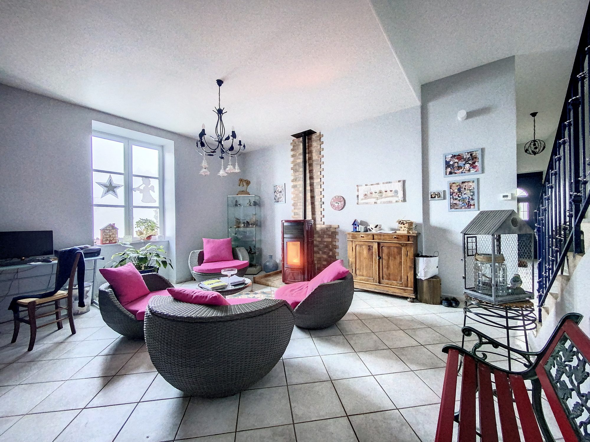 Propriété Familiale 270 m² Habitables avec cave voûtée  et potentiel à développer Au Coeur du Beaujolais Salles-Arbuissonnas-en-Beaujolais 69460