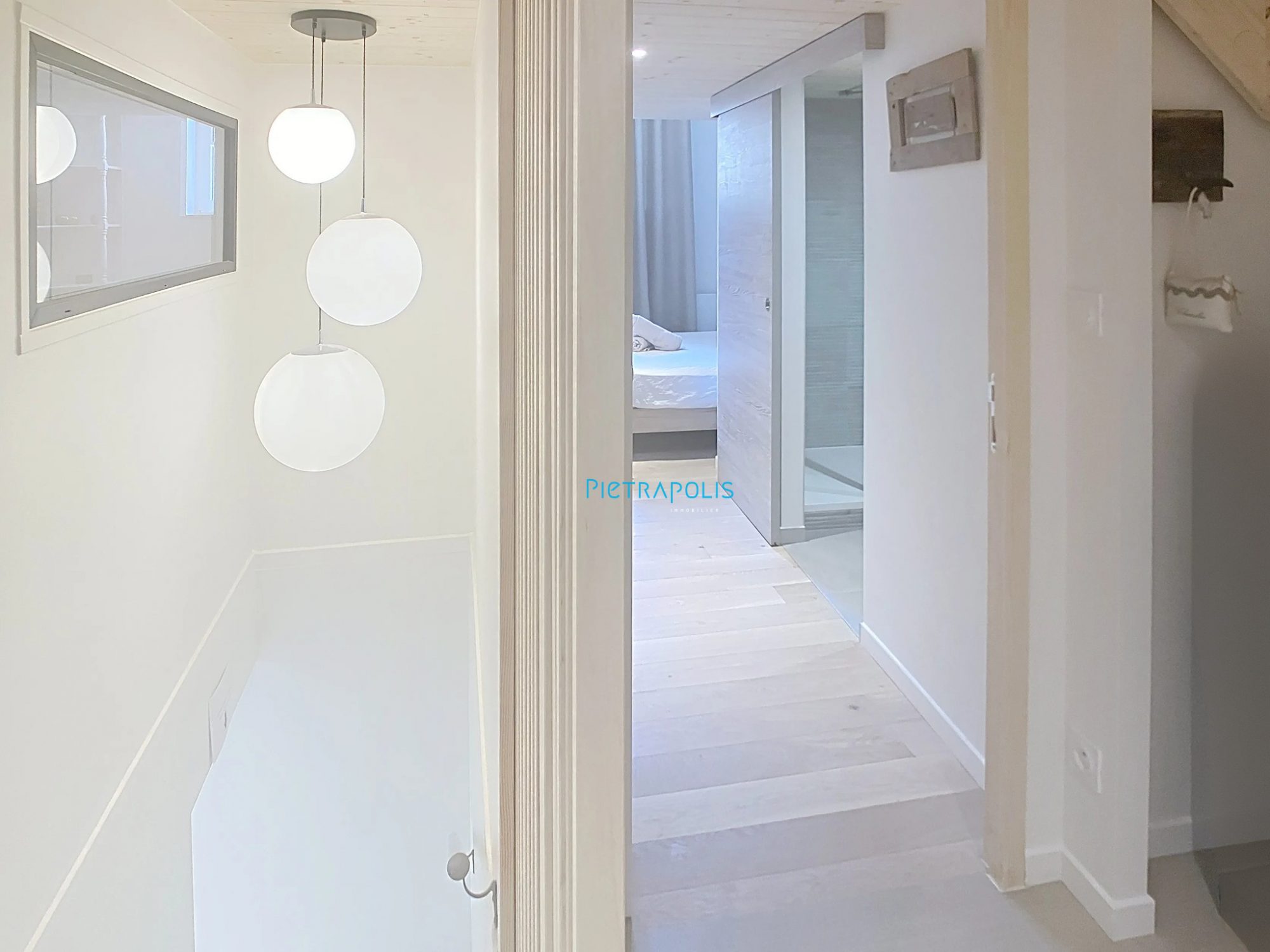 Logement - rénové 100% - 3 chambres - garage Villefranche-sur-Saône 69400