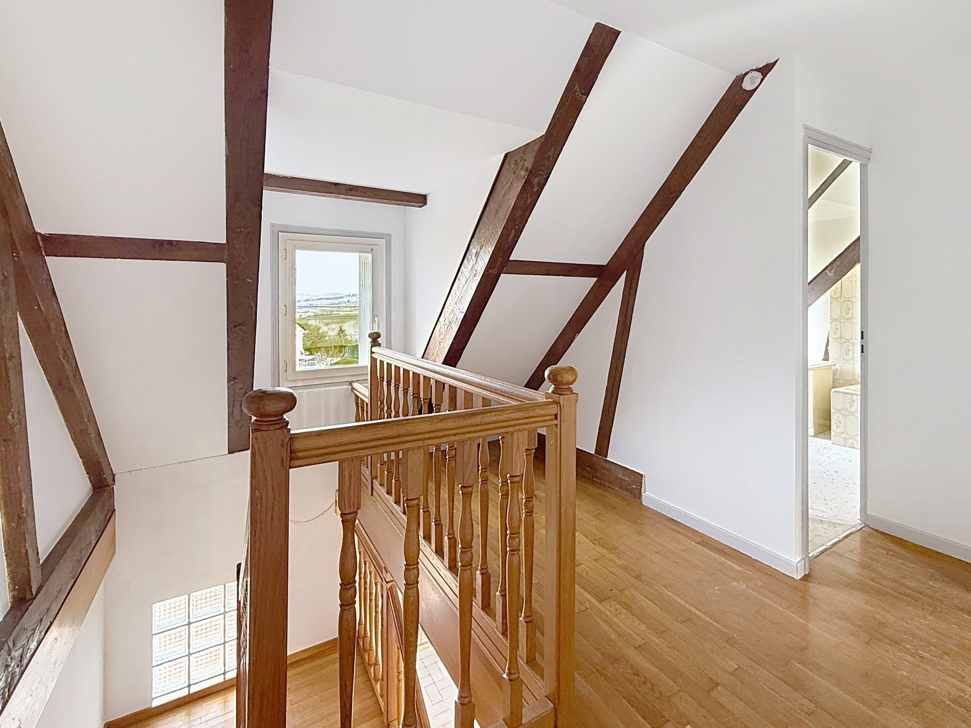 Belle maison individuelle à révoner Lay 42470